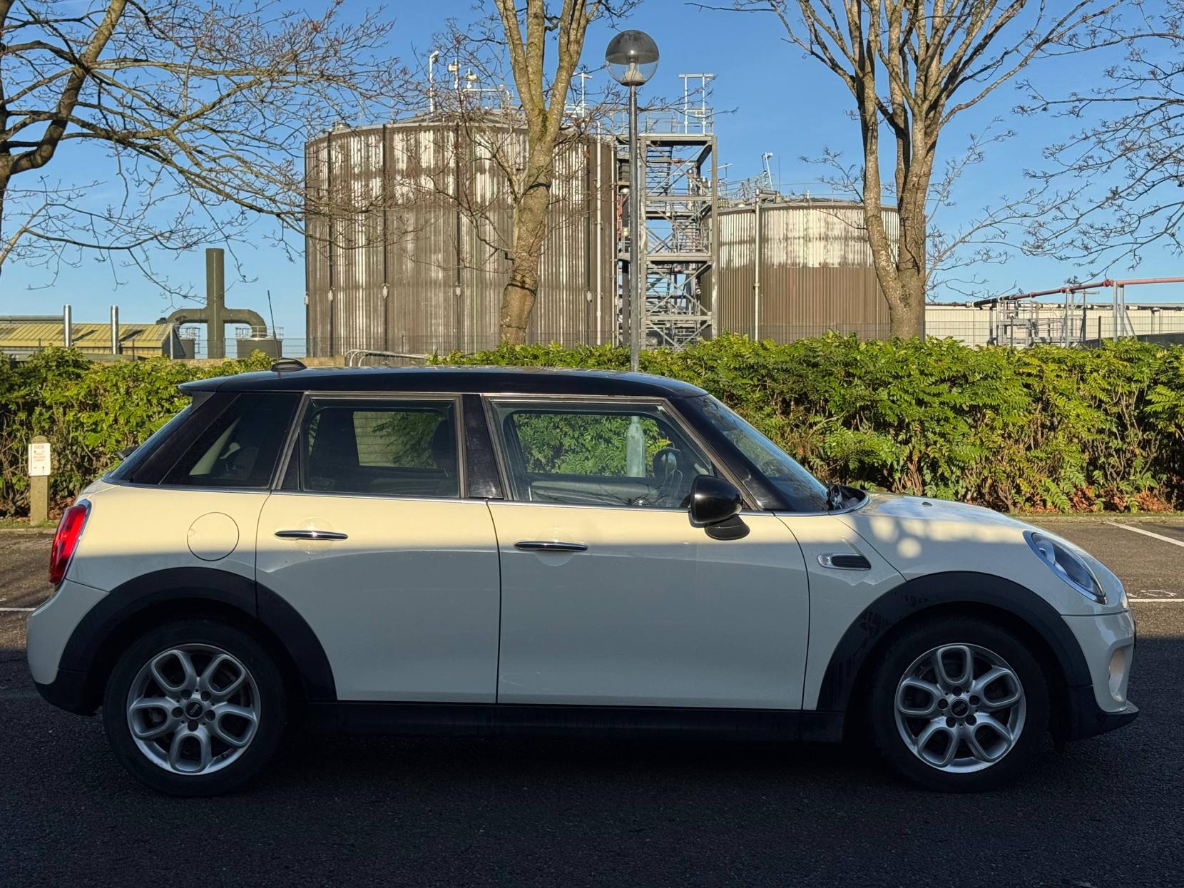 MINI Hatch 1.5 Cooper D Hatchback 5dr Diesel Manual Euro 6 (s/s) (116 ps)