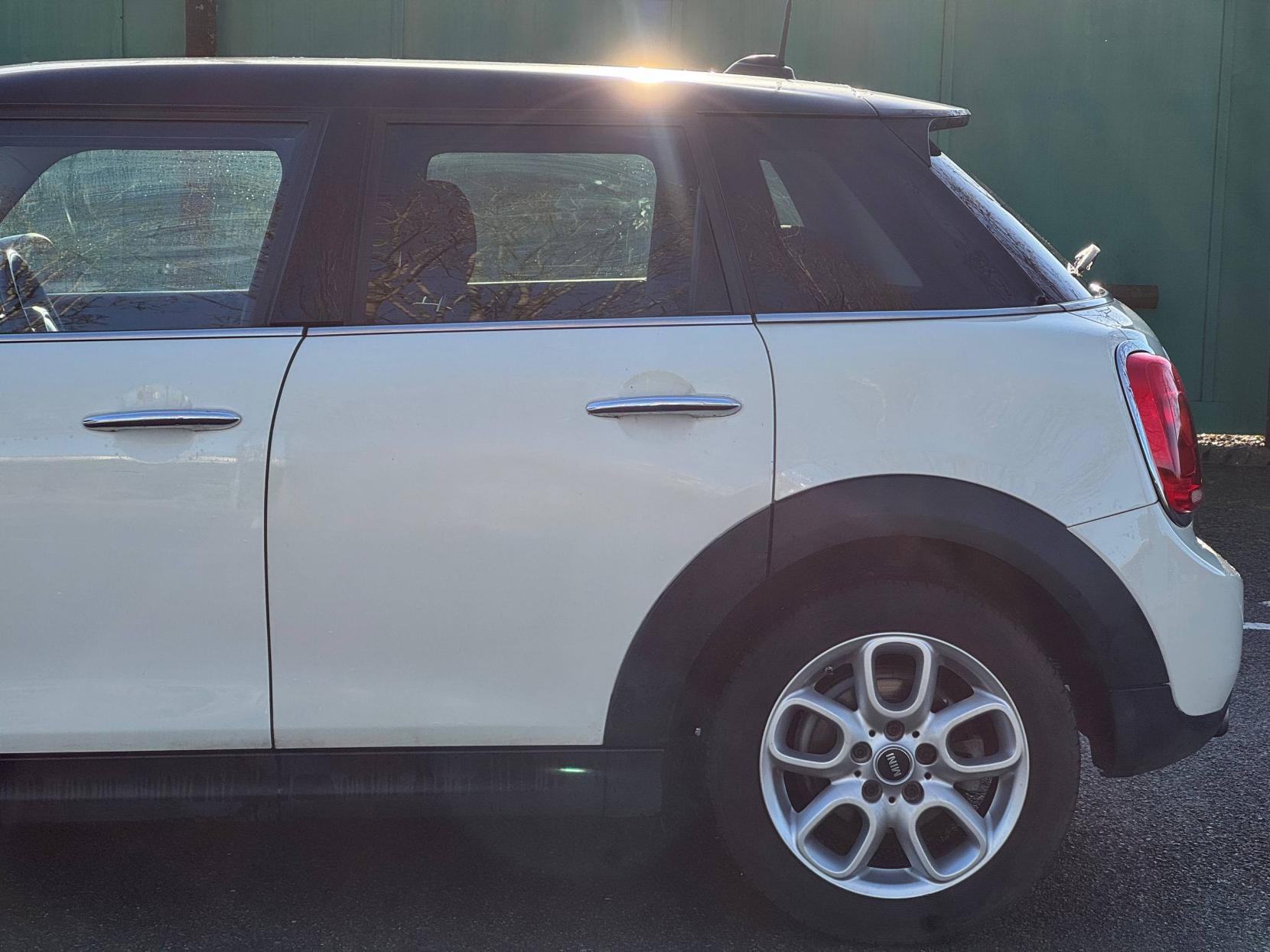 MINI Hatch 1.5 Cooper D Hatchback 5dr Diesel Manual Euro 6 (s/s) (116 ps)