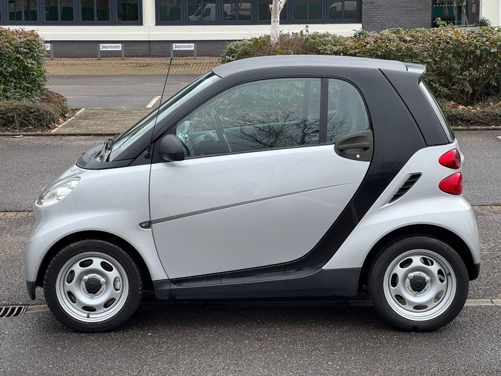 Smart fortwo 1.0 Pure Coupe 2dr Petrol Auto Euro 4 (61 bhp)