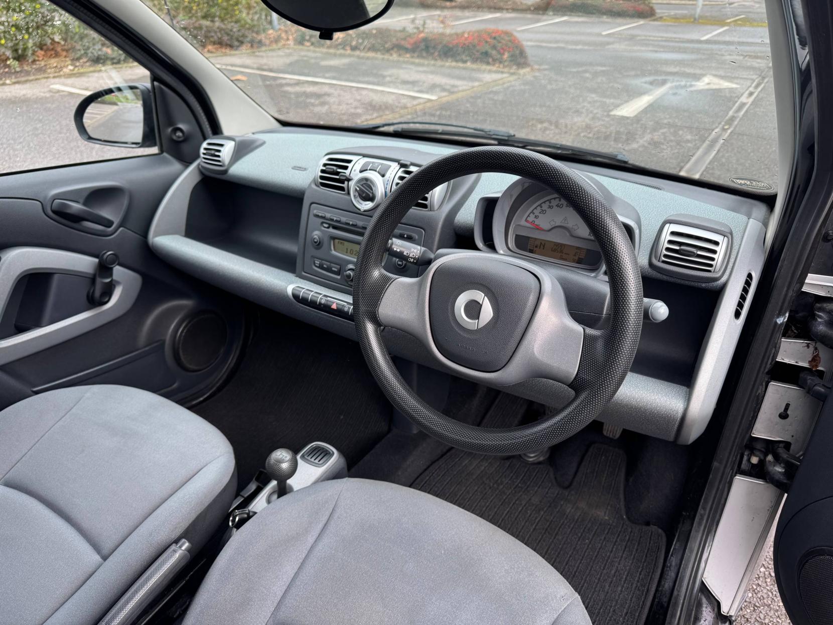 Smart fortwo 1.0 Pure Coupe 2dr Petrol Auto Euro 4 (61 bhp)