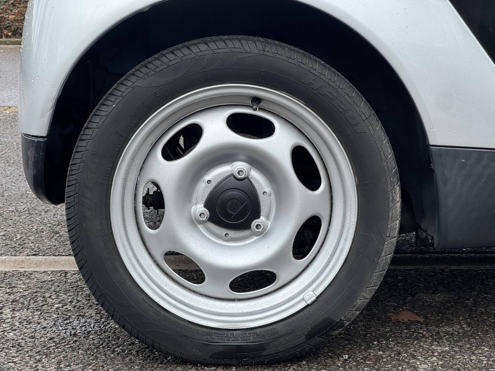 Smart fortwo 1.0 Pure Coupe 2dr Petrol Auto Euro 4 (61 bhp)