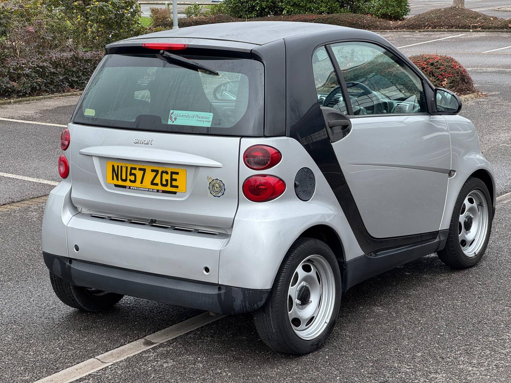 Smart fortwo 1.0 Pure Coupe 2dr Petrol Auto Euro 4 (61 bhp)