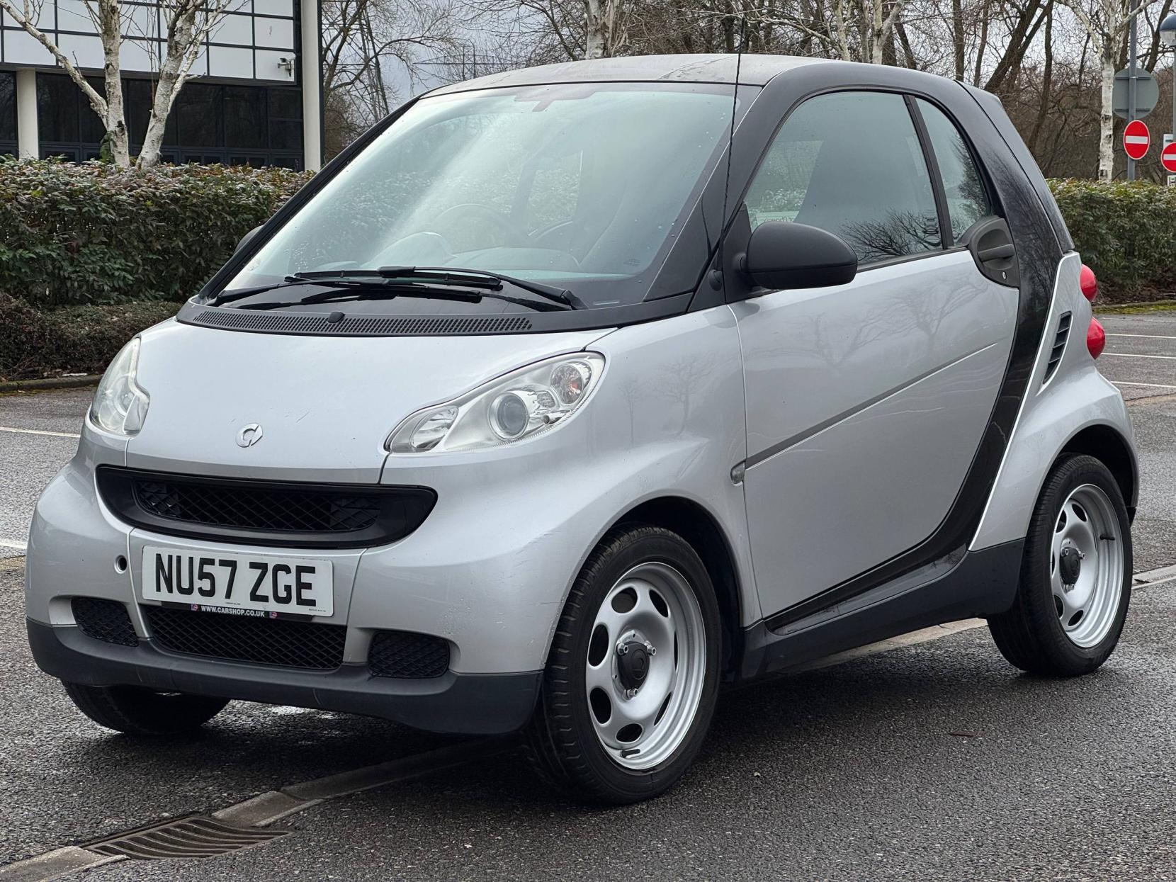 Smart fortwo 1.0 Pure Coupe 2dr Petrol Auto Euro 4 (61 bhp)