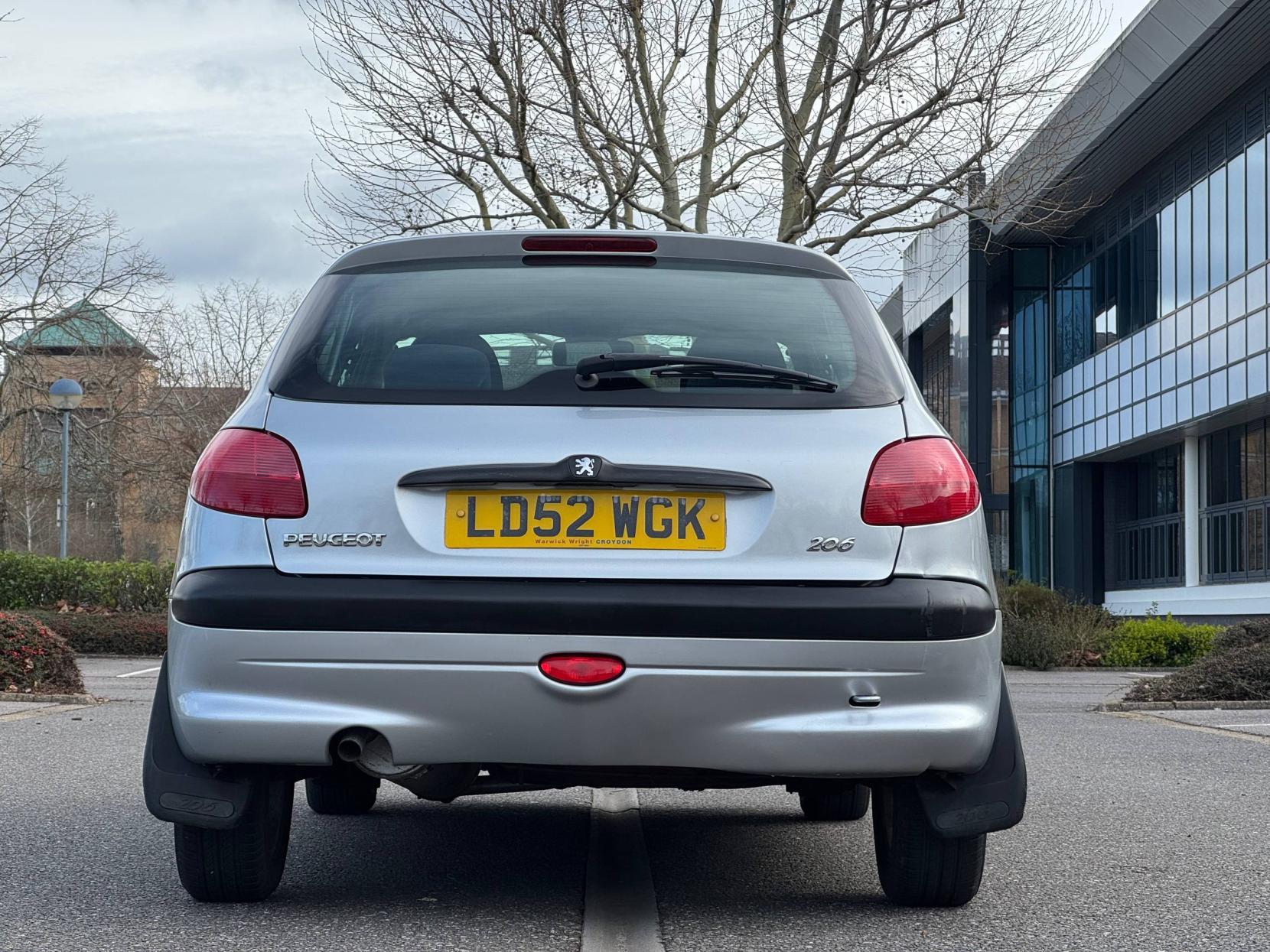 Peugeot 206 1.4 GLX Hatchback 5dr Petrol Manual (a/c) (149 g/km, 75 bhp)