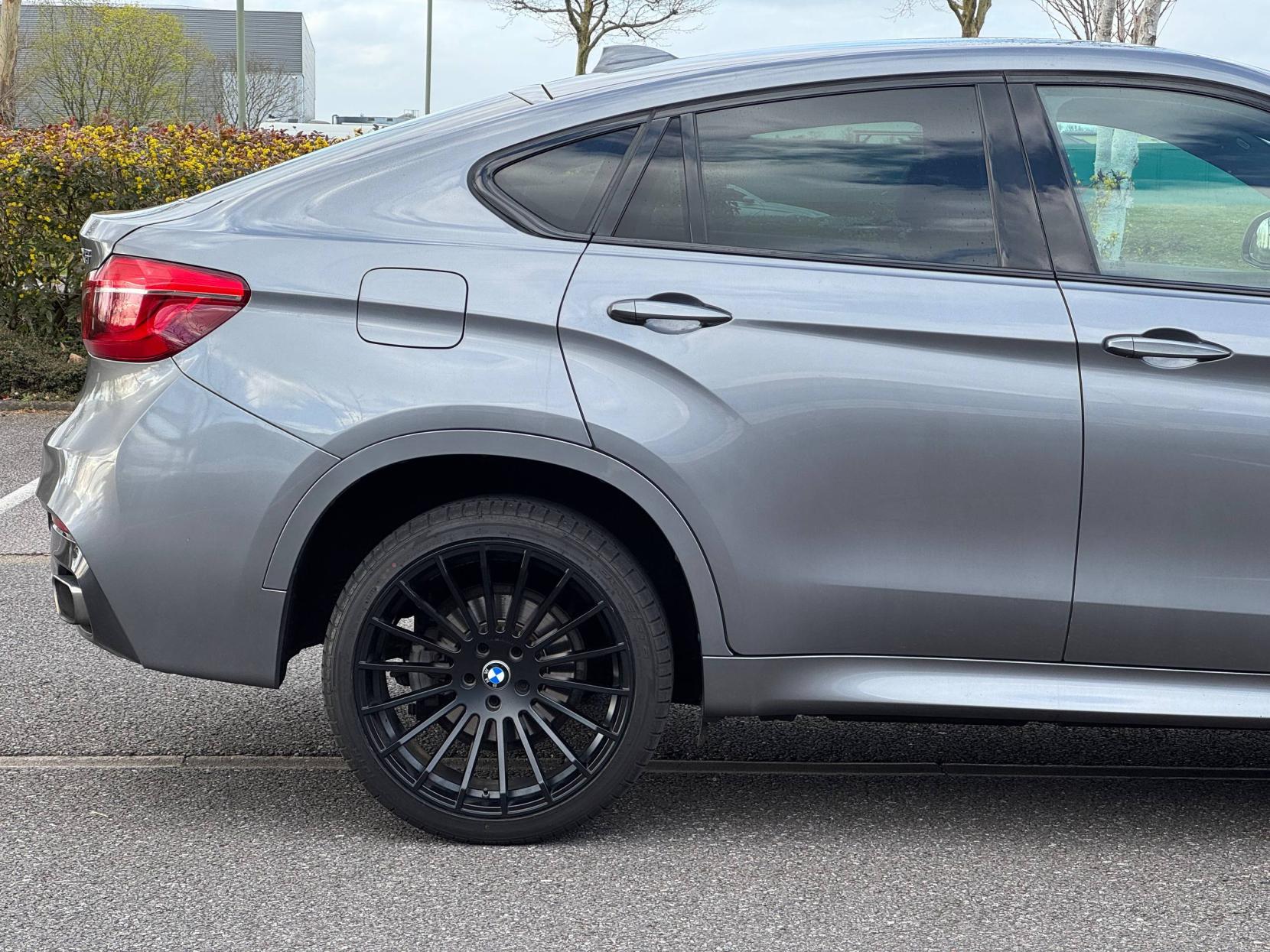 BMW X6 3.0 30d M Sport SUV 5dr Diesel Auto xDrive Euro 6 (s/s) (258 ps)