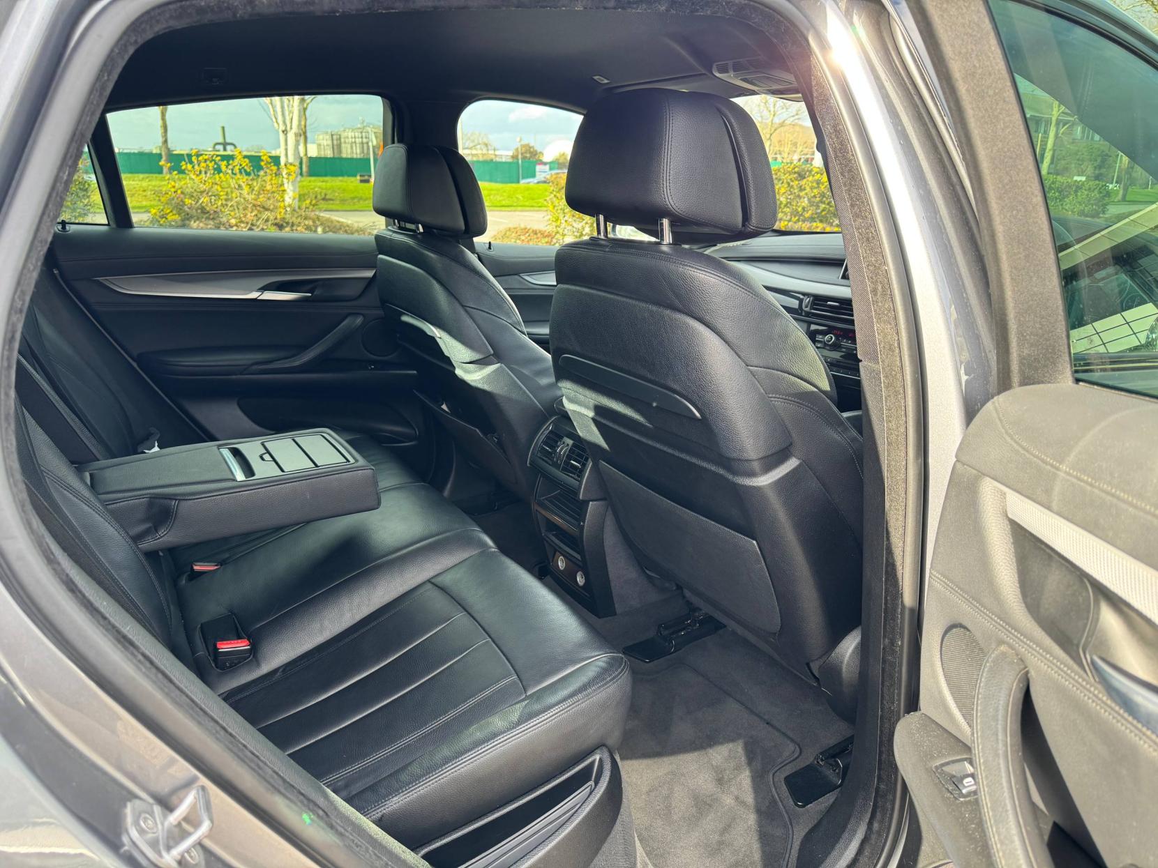 BMW X6 3.0 30d M Sport SUV 5dr Diesel Auto xDrive Euro 6 (s/s) (258 ps)