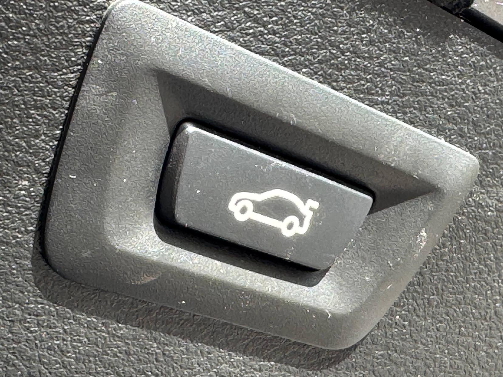 BMW X6 3.0 30d M Sport SUV 5dr Diesel Auto xDrive Euro 6 (s/s) (258 ps)