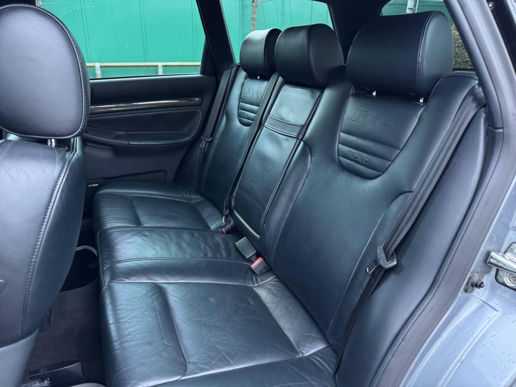 Audi RS4 Avant 2.7 Estate 5dr Petrol Manual quattro (288 g/km, 380 bhp)