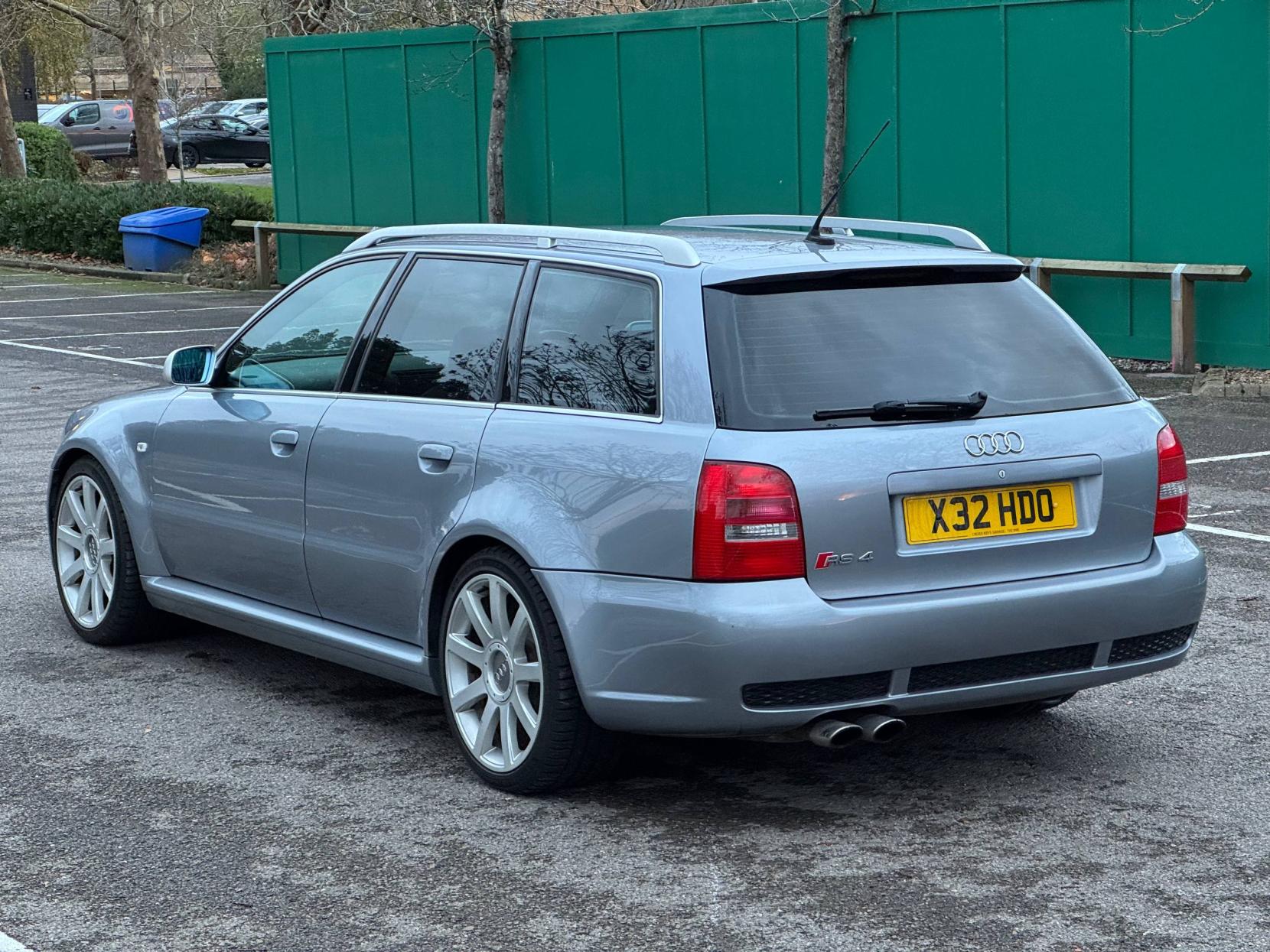 Audi RS4 Avant 2.7 Estate 5dr Petrol Manual quattro (288 g/km, 380 bhp)