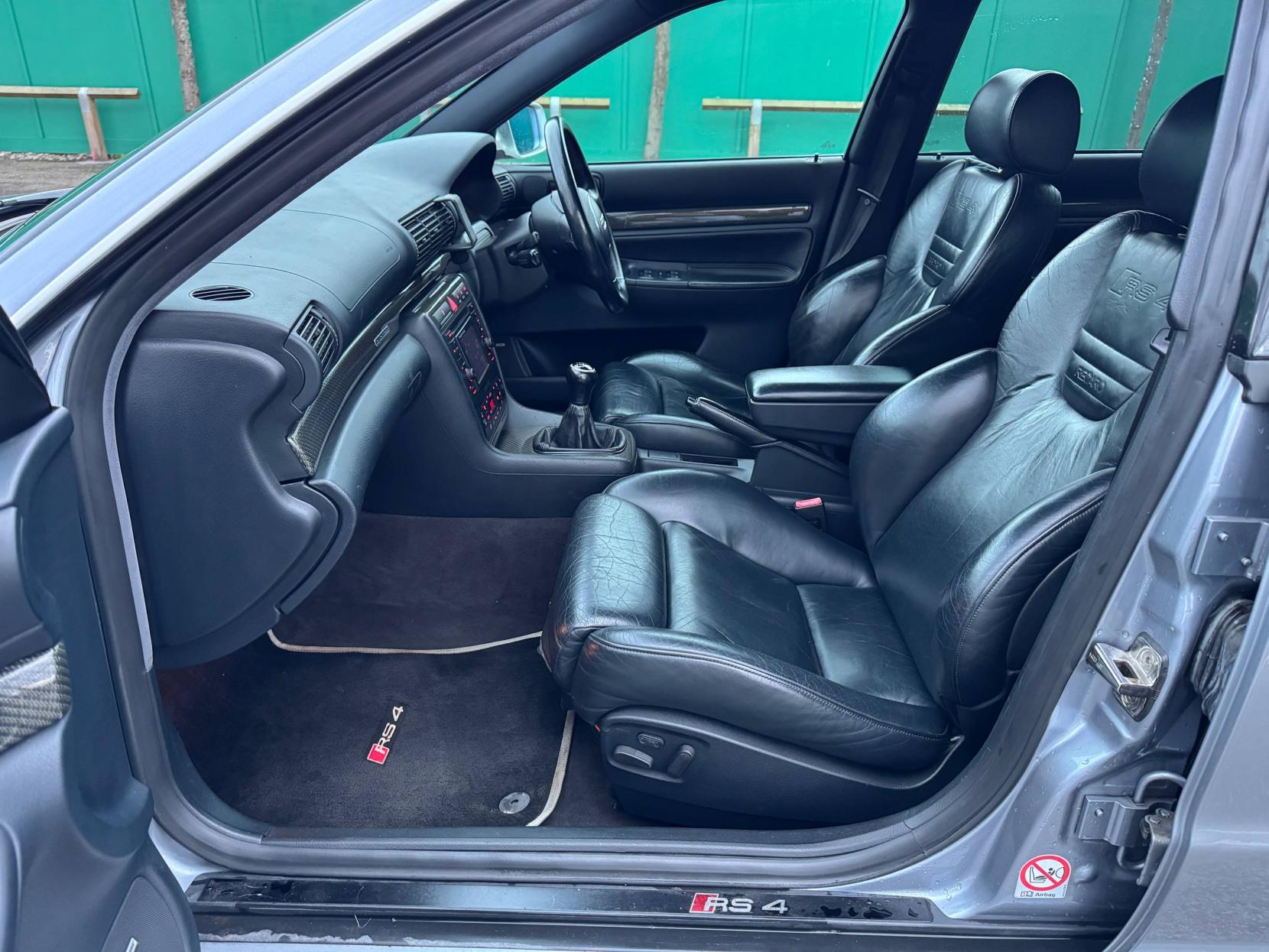 Audi RS4 Avant 2.7 Estate 5dr Petrol Manual quattro (288 g/km, 380 bhp)