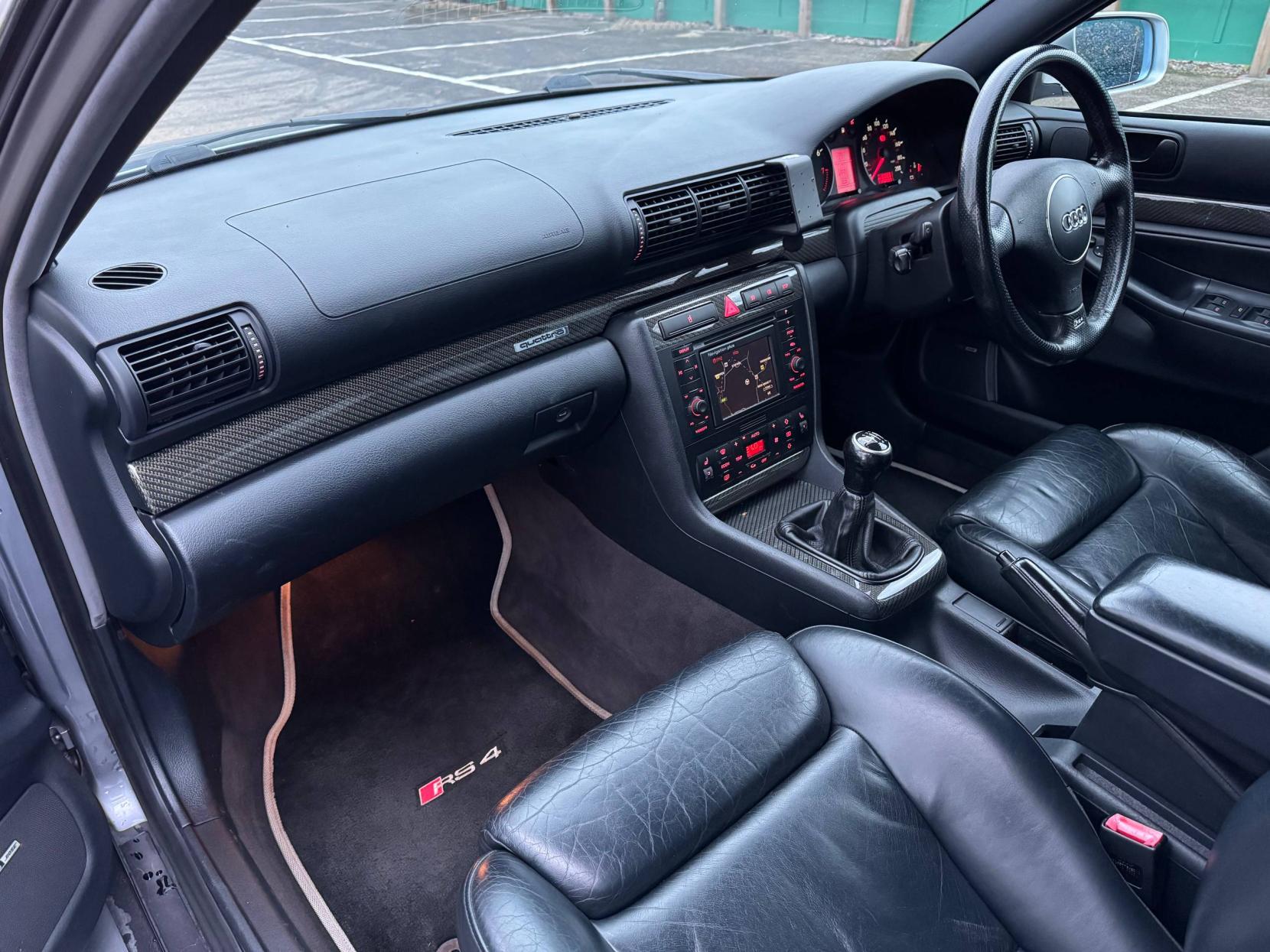 Audi RS4 Avant 2.7 Estate 5dr Petrol Manual quattro (288 g/km, 380 bhp)