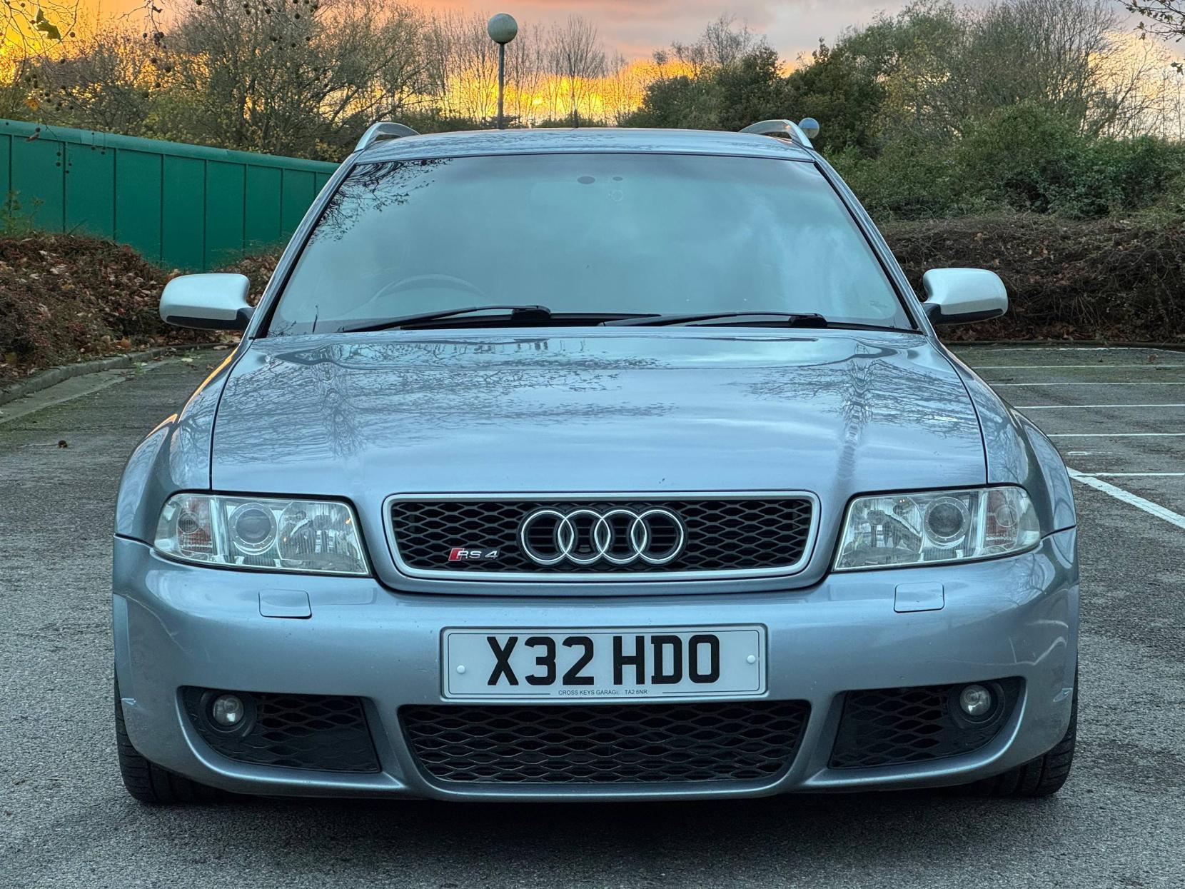 Audi RS4 Avant 2.7 Estate 5dr Petrol Manual quattro (288 g/km, 380 bhp)
