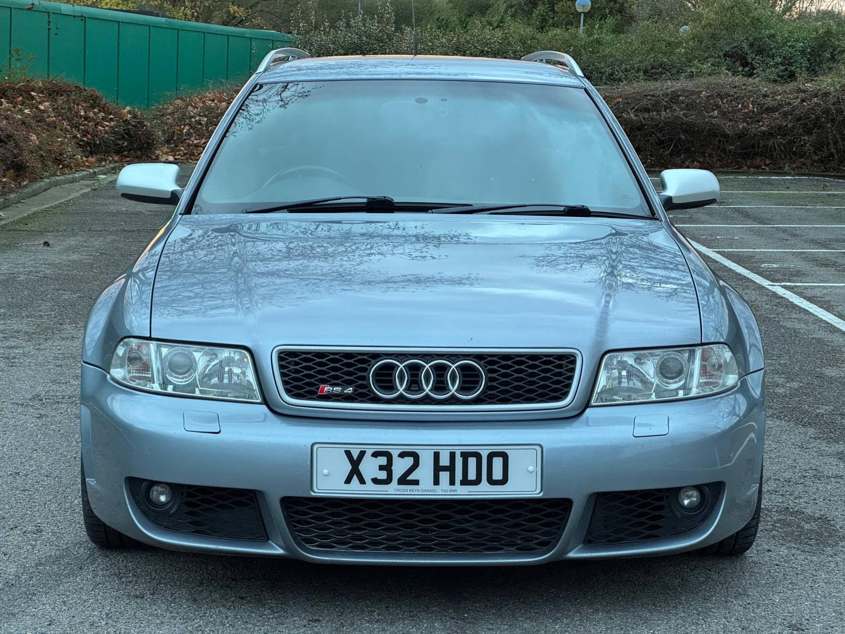 Audi RS4 Avant 2.7 Estate 5dr Petrol Manual quattro (288 g/km, 380 bhp)