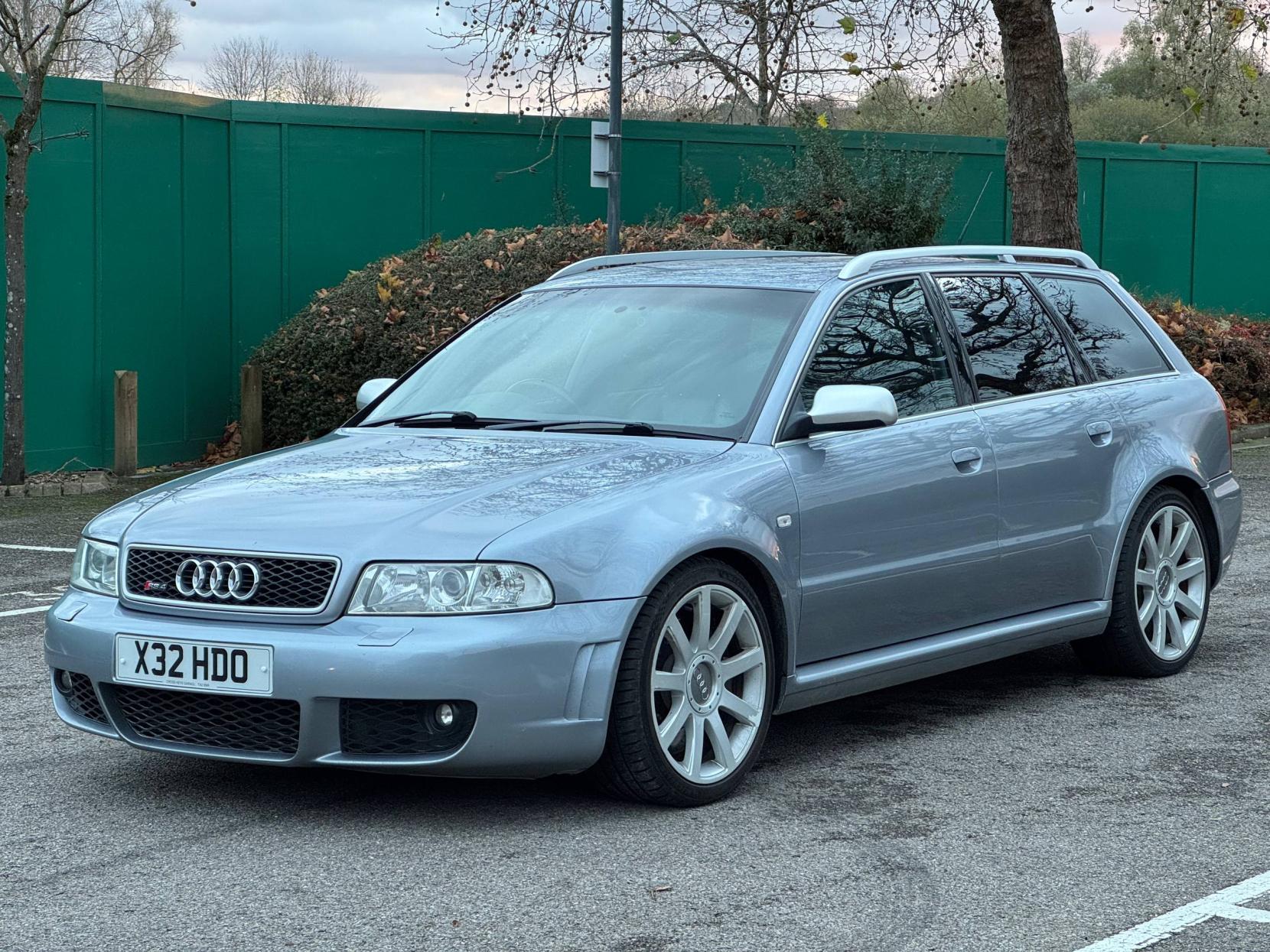 Audi RS4 Avant 2.7 Estate 5dr Petrol Manual quattro (288 g/km, 380 bhp)