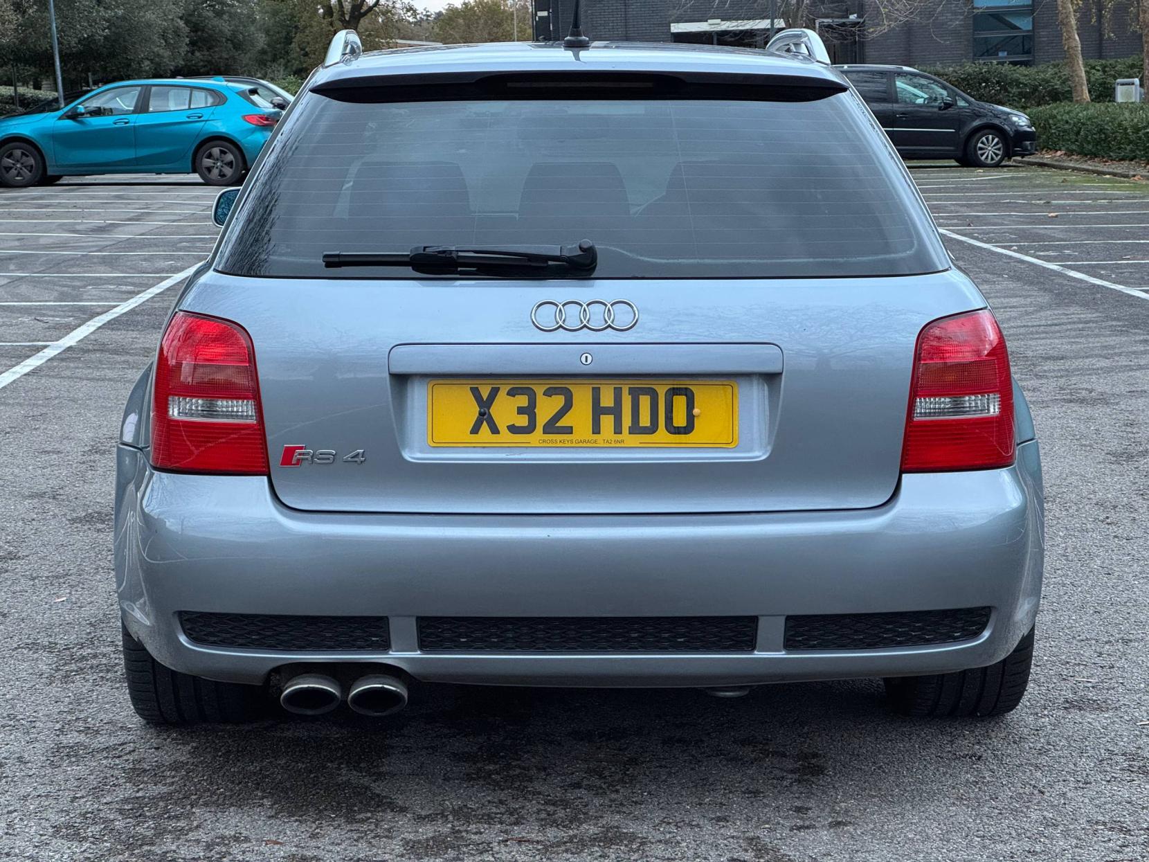 Audi RS4 Avant 2.7 Estate 5dr Petrol Manual quattro (288 g/km, 380 bhp)