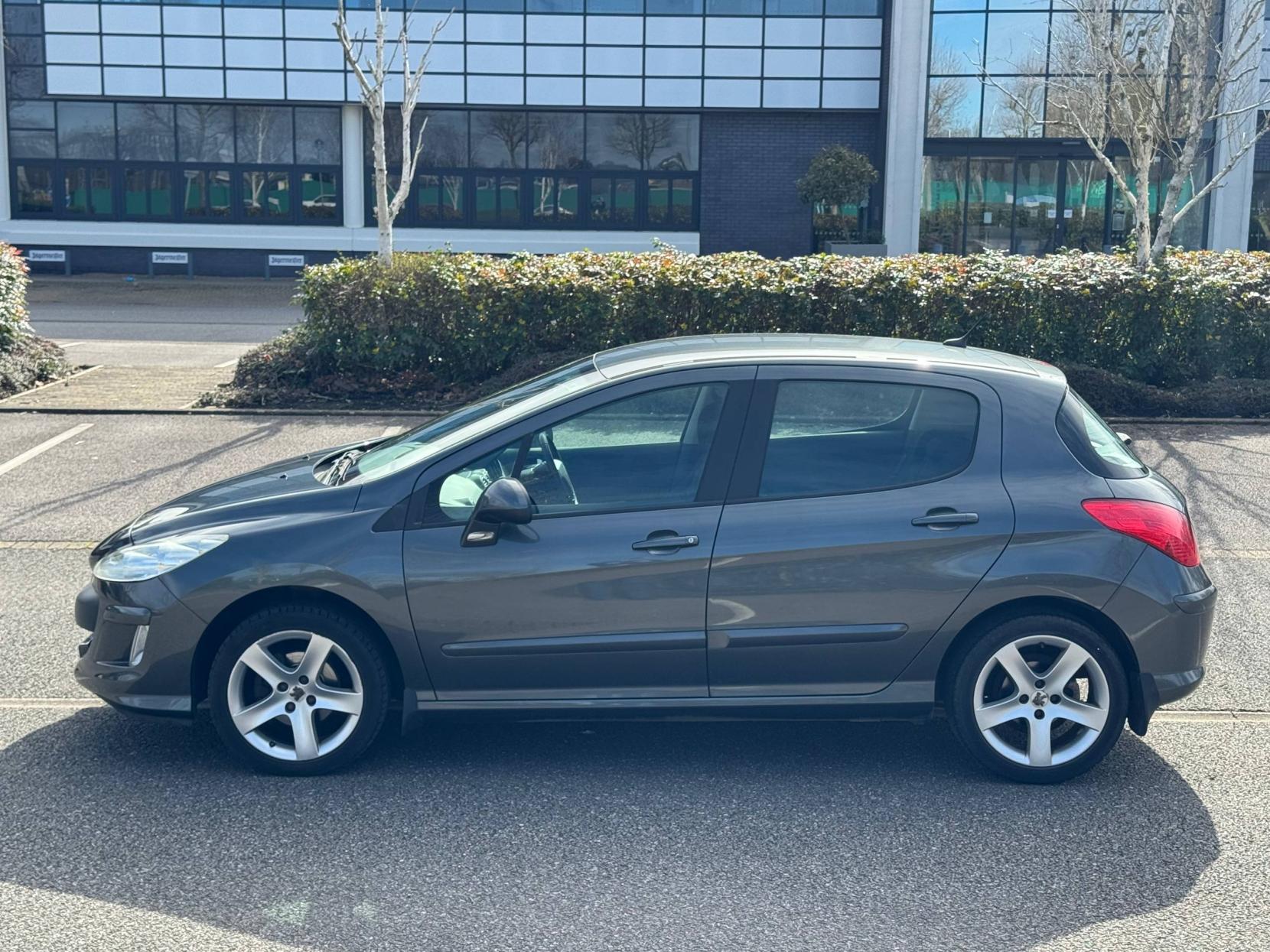 Peugeot 308 1.6 VTi Sport Hatchback 5dr Petrol Manual (159 g/km, 120 bhp)