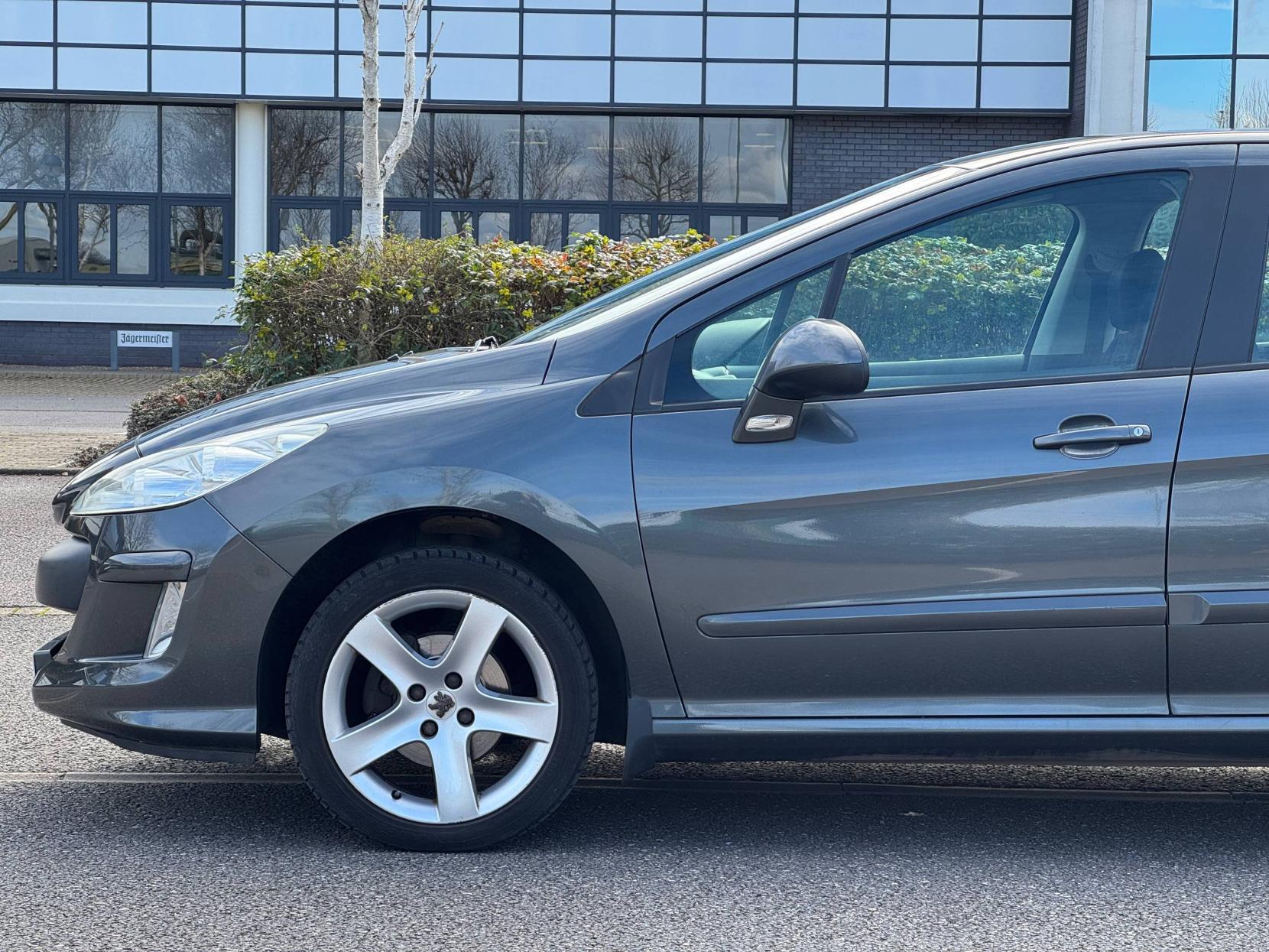 Peugeot 308 1.6 VTi Sport Hatchback 5dr Petrol Manual (159 g/km, 120 bhp)