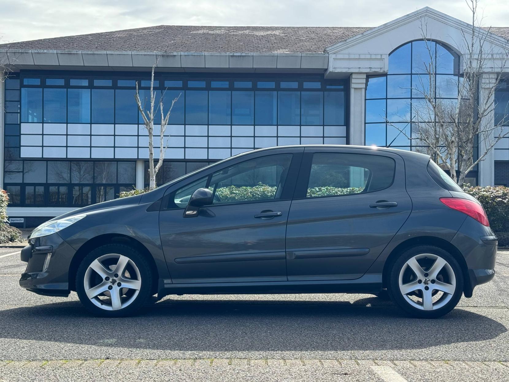 Peugeot 308 1.6 VTi Sport Hatchback 5dr Petrol Manual (159 g/km, 120 bhp)
