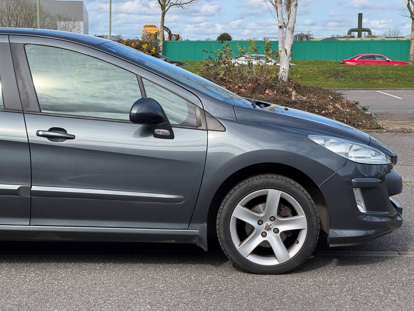 Peugeot 308 1.6 VTi Sport Hatchback 5dr Petrol Manual (159 g/km, 120 bhp)