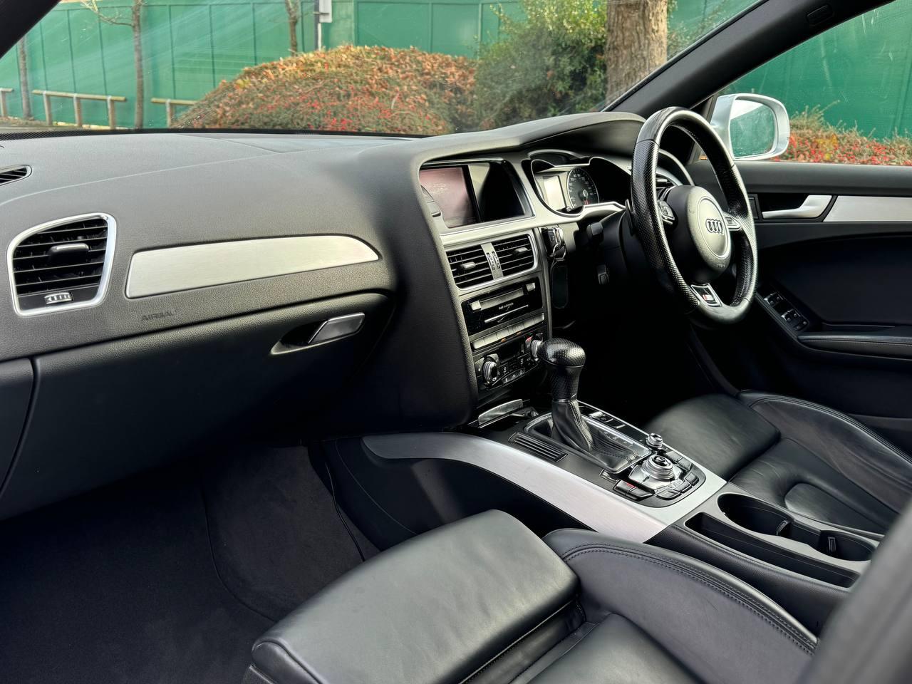 Audi A4 Avant 2.0 TDI S line Estate 5dr Diesel Multitronic Euro 6 (s/s) (Nav) (190 ps)