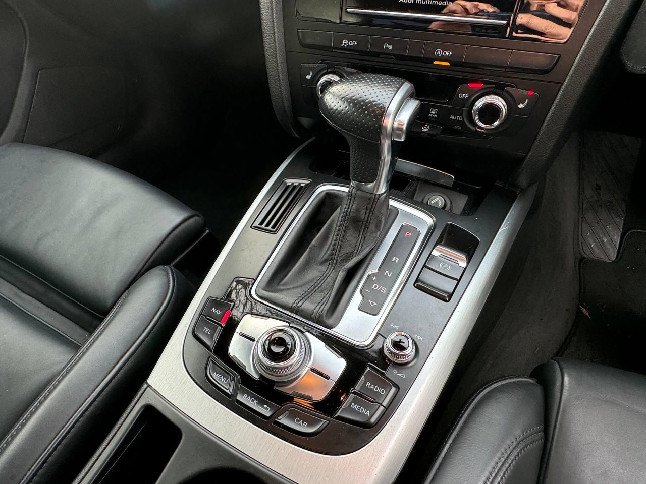 Audi A4 Avant 2.0 TDI S line Estate 5dr Diesel Multitronic Euro 6 (s/s) (Nav) (190 ps)