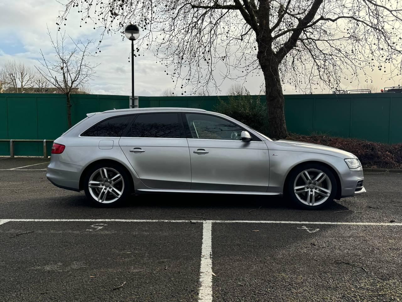 Audi A4 Avant 2.0 TDI S line Estate 5dr Diesel Multitronic Euro 6 (s/s) (Nav) (190 ps)