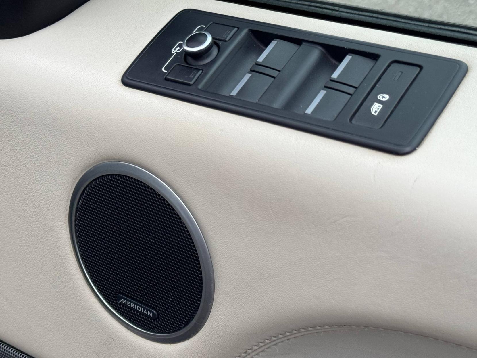 Land Rover Range Rover Sport 4.4 SD V8 Autobiography Dynamic SUV 5dr Diesel Auto 4WD Euro 6 (s/s) (339 ps)