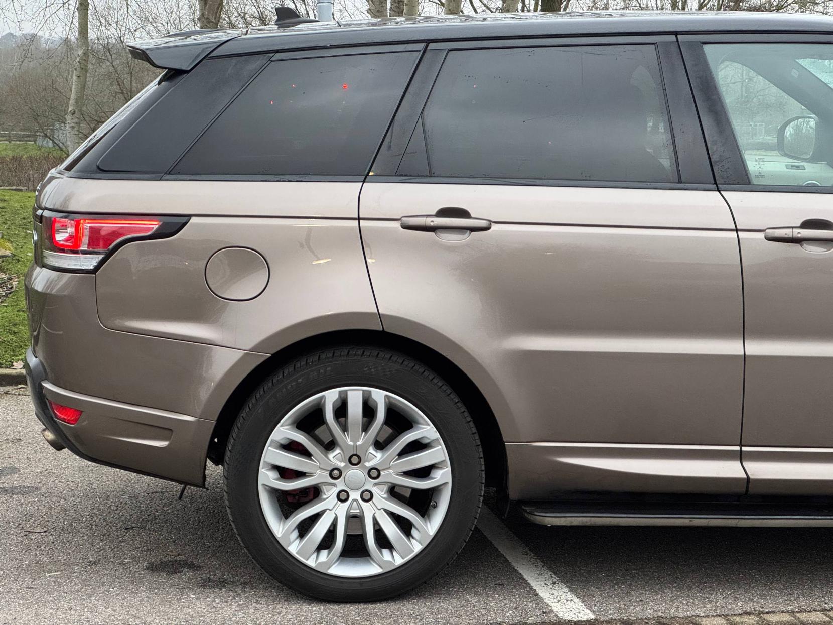 Land Rover Range Rover Sport 4.4 SD V8 Autobiography Dynamic SUV 5dr Diesel Auto 4WD Euro 6 (s/s) (339 ps)