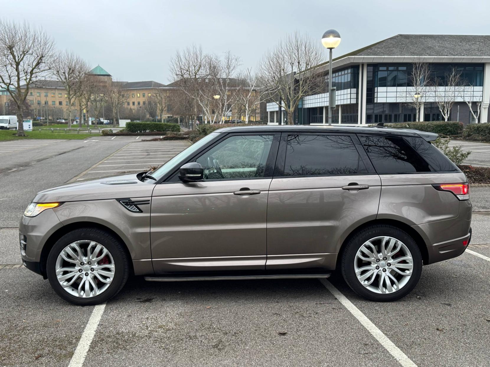 Land Rover Range Rover Sport 4.4 SD V8 Autobiography Dynamic SUV 5dr Diesel Auto 4WD Euro 6 (s/s) (339 ps)