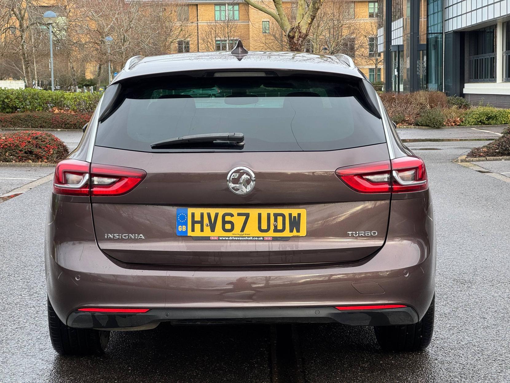 Vauxhall Insignia 1.5i Turbo Elite Nav Sports Tourer 5dr Petrol Manual Euro 6 (s/s) (165 ps)