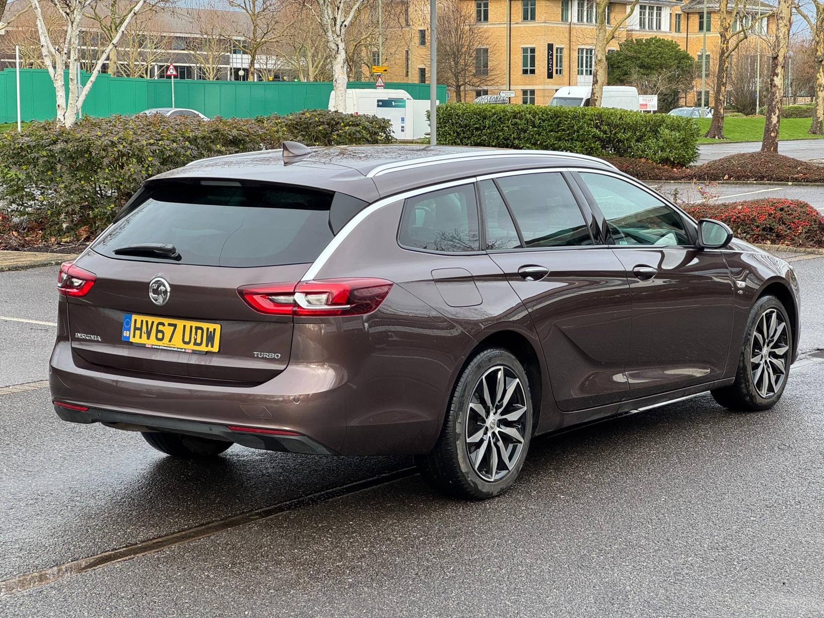 Vauxhall Insignia 1.5i Turbo Elite Nav Sports Tourer 5dr Petrol Manual Euro 6 (s/s) (165 ps)