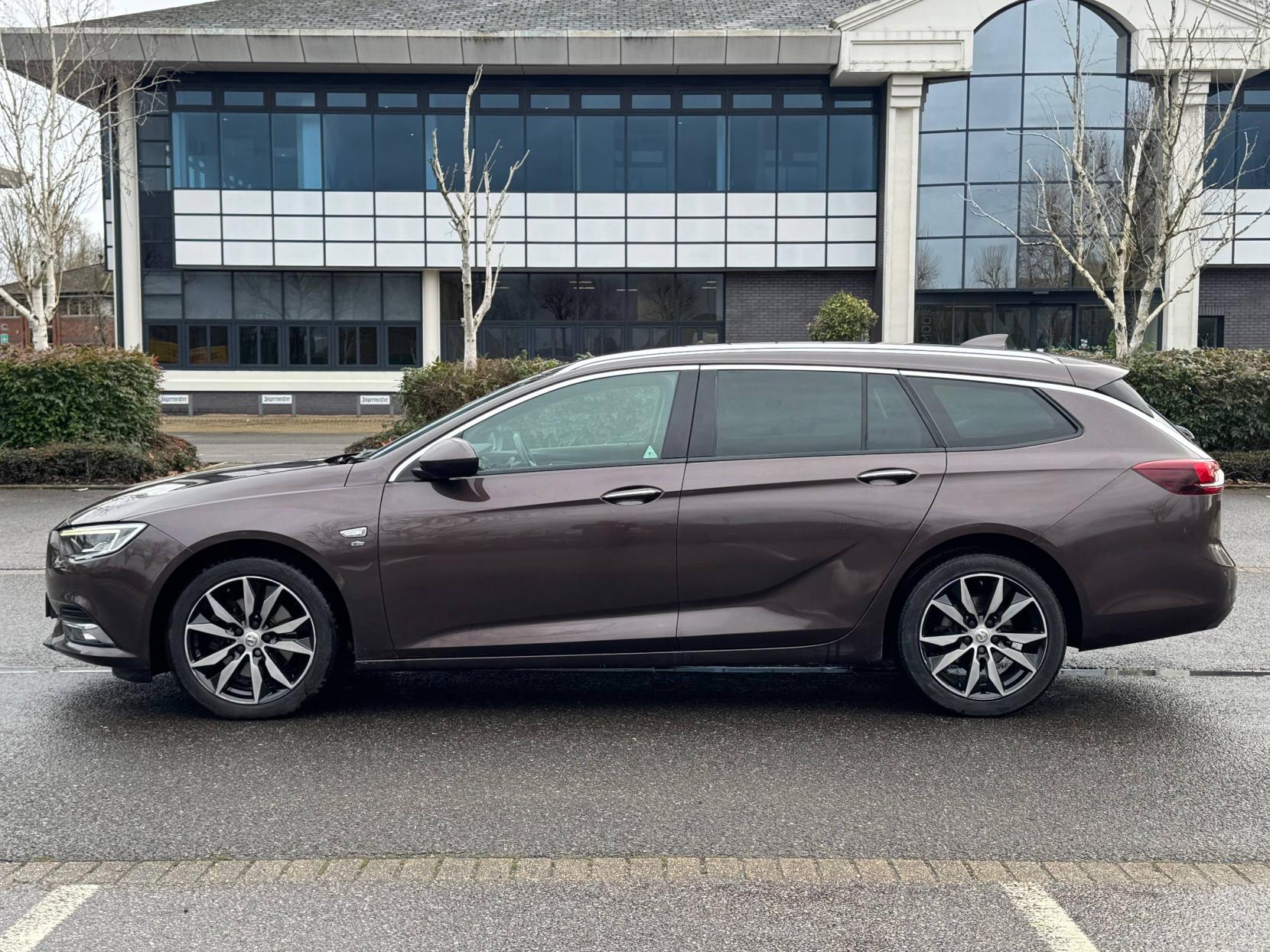 Vauxhall Insignia 1.5i Turbo Elite Nav Sports Tourer 5dr Petrol Manual Euro 6 (s/s) (165 ps)