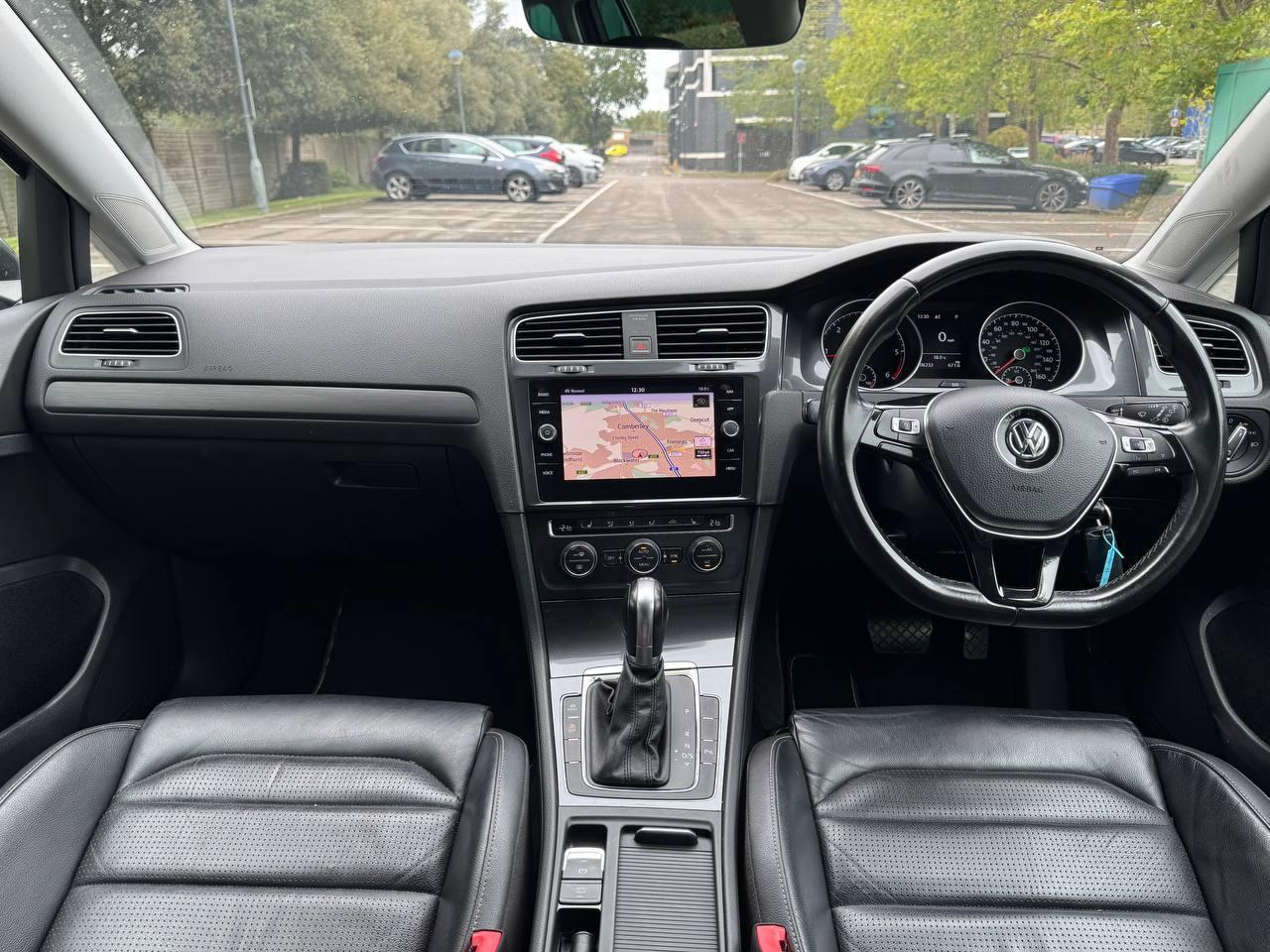Volkswagen Golf 1.6 TDI BlueMotion Tech SE Nav Estate 5dr Diesel DSG Euro 6 (s/s) (115 ps)