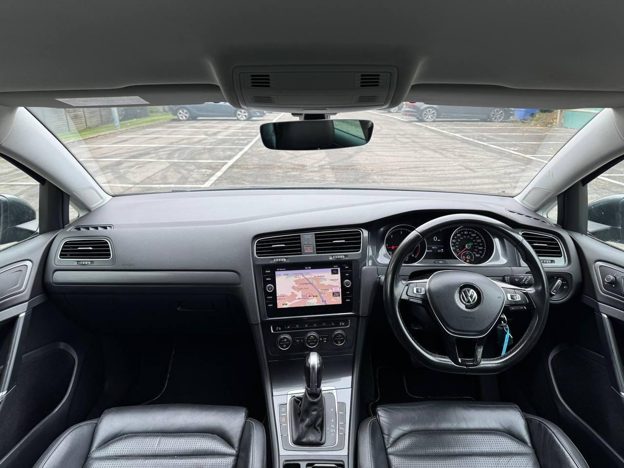 Volkswagen Golf 1.6 TDI BlueMotion Tech SE Nav Estate 5dr Diesel DSG Euro 6 (s/s) (115 ps)
