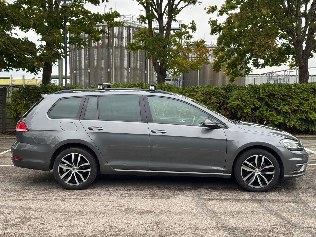 Volkswagen Golf 1.6 TDI BlueMotion Tech SE Nav Estate 5dr Diesel DSG Euro 6 (s/s) (115 ps)