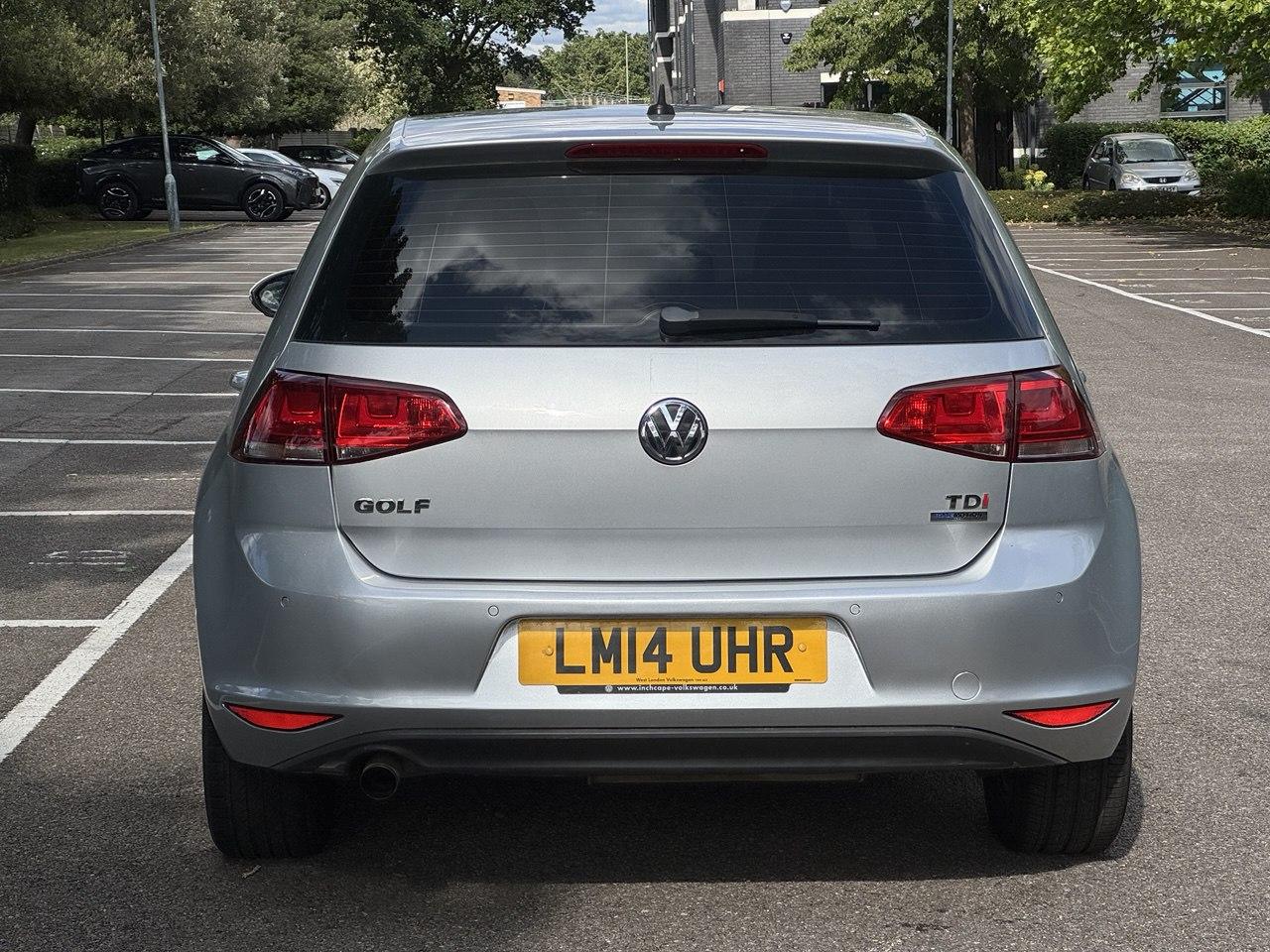 Volkswagen Golf 1.6 TDI BlueMotion Tech SE Hatchback 5dr Diesel DSG Euro 5 (s/s) (105 ps)