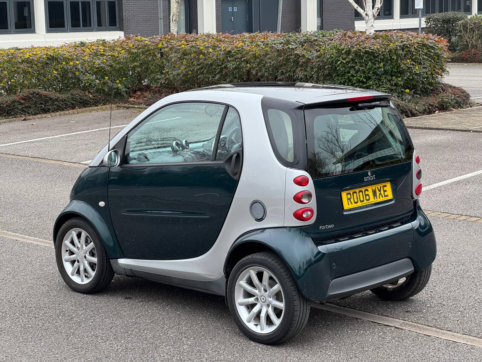 Smart fortwo 0.7 City Grandstyle Hatchback 3dr Petrol Automatic (116 g/km, 61 bhp)