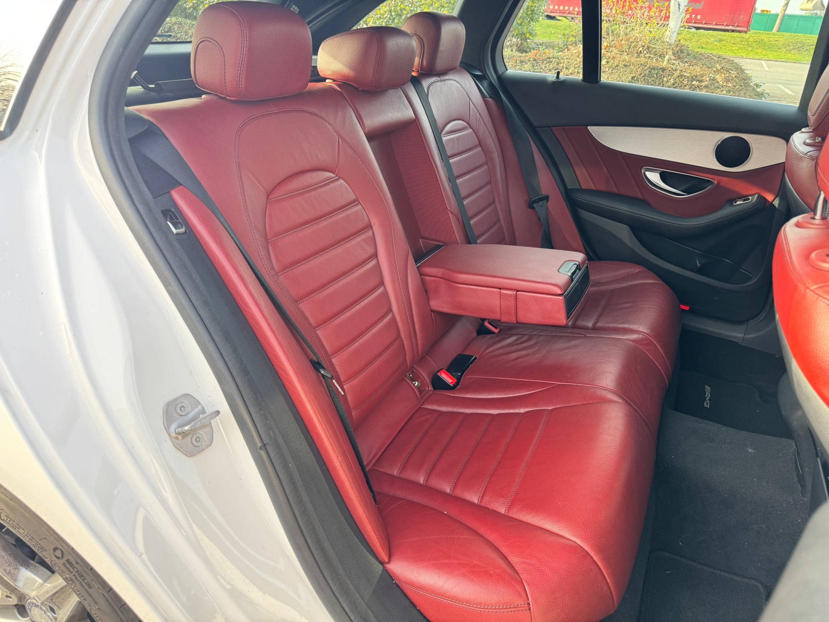 Mercedes-Benz C Class 2.1 C220d AMG Line Estate 5dr Diesel Manual Euro 6 (s/s) (170 ps)