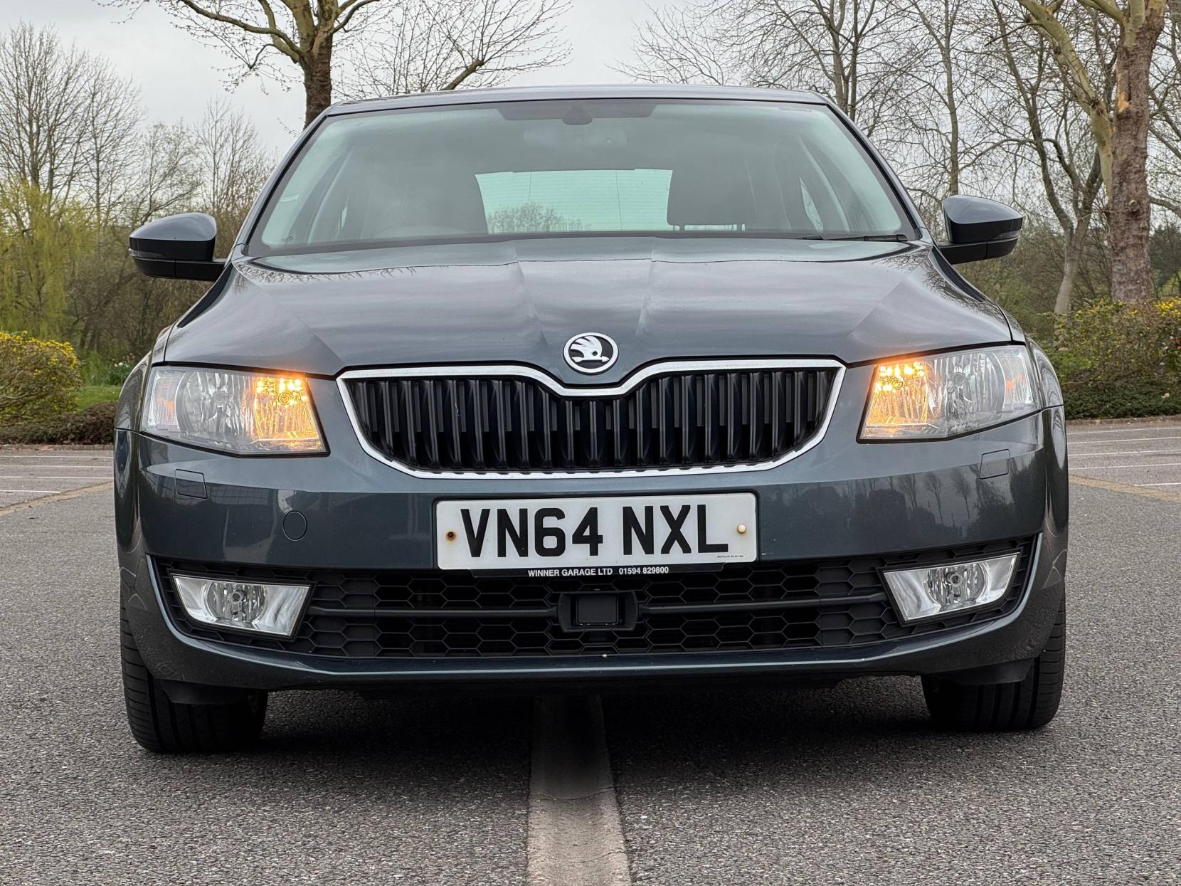 Skoda Octavia 1.4 TSI Elegance Hatchback 5dr Petrol Manual Euro 5 (s/s) (140 ps)