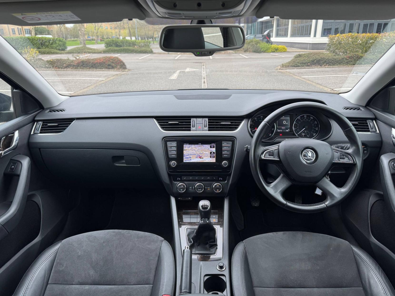 Skoda Octavia 1.4 TSI Elegance Hatchback 5dr Petrol Manual Euro 5 (s/s) (140 ps)