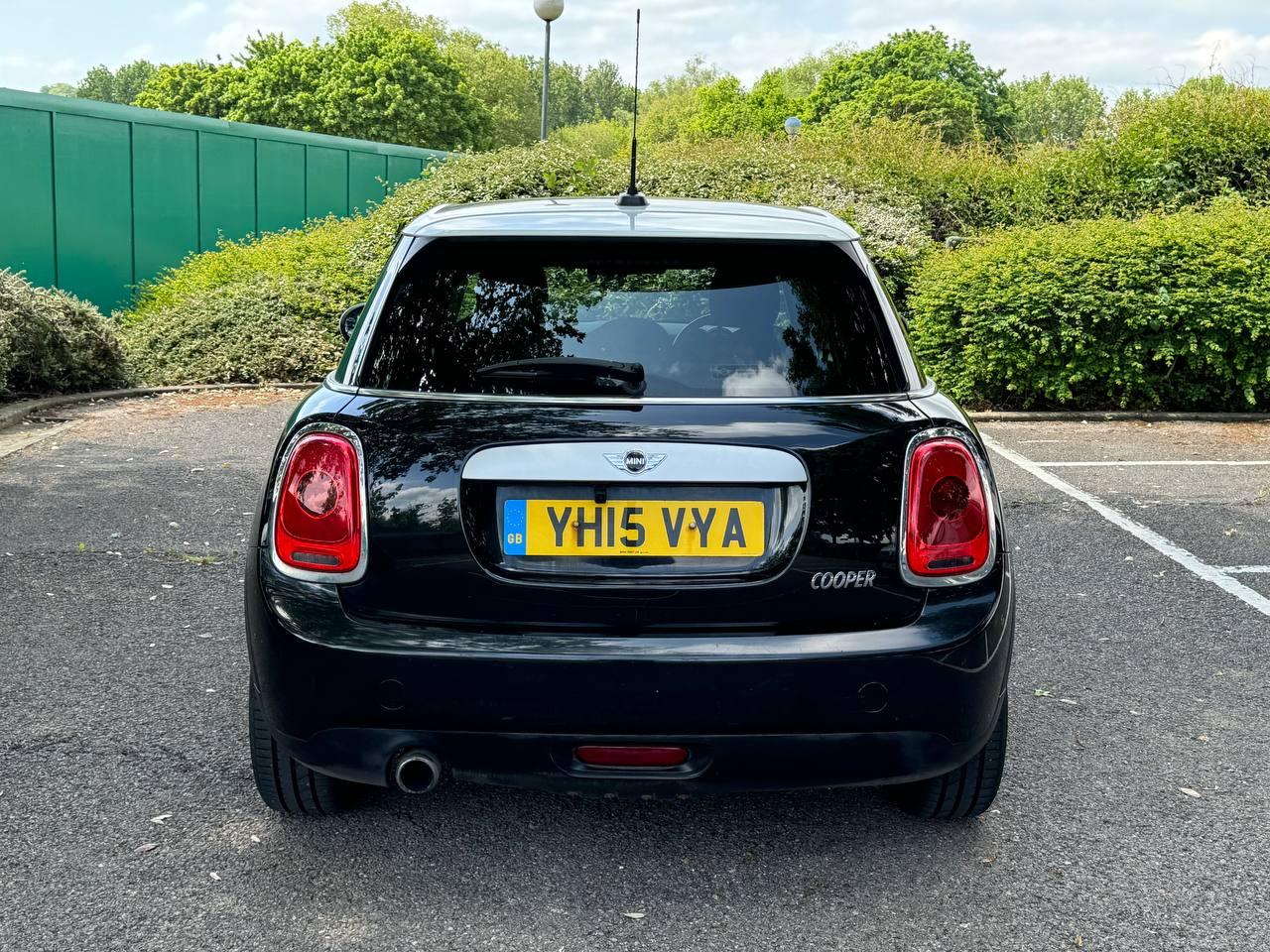 MINI Hatch 1.5 Cooper Hatchback 5dr Petrol Auto Euro 6 (s/s) (136 ps)