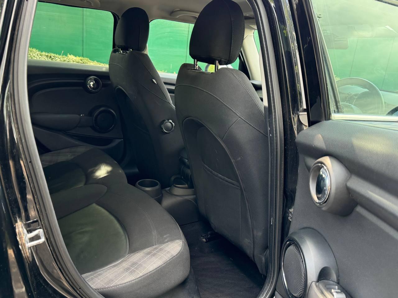 MINI Hatch 1.5 Cooper Hatchback 5dr Petrol Auto Euro 6 (s/s) (136 ps)