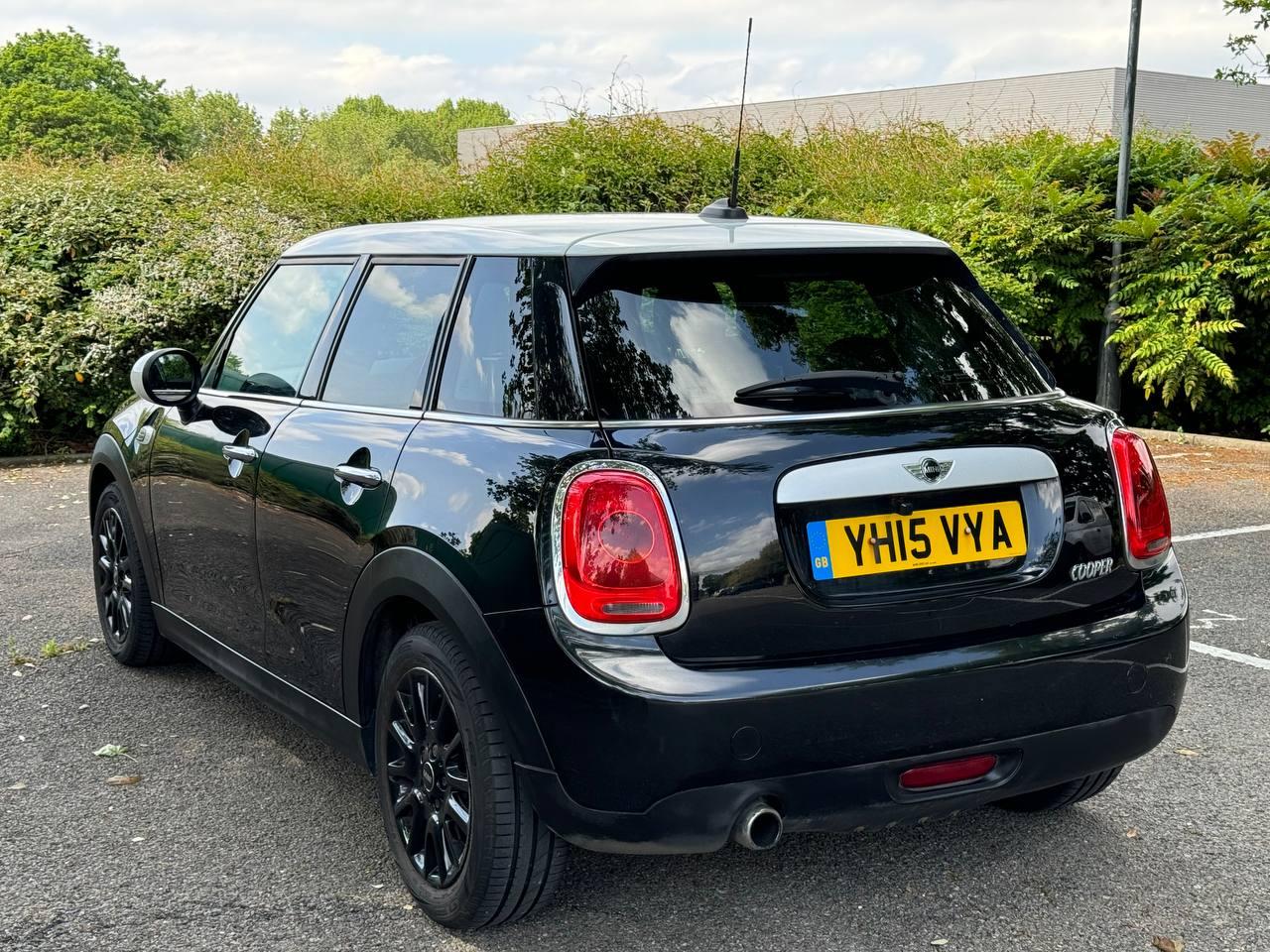 MINI Hatch 1.5 Cooper Hatchback 5dr Petrol Auto Euro 6 (s/s) (136 ps)