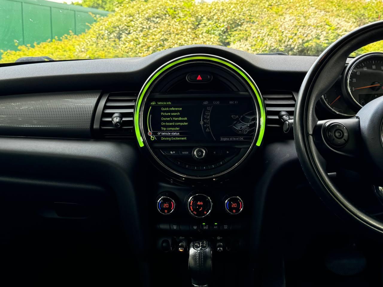 MINI Hatch 1.5 Cooper Hatchback 5dr Petrol Auto Euro 6 (s/s) (136 ps)