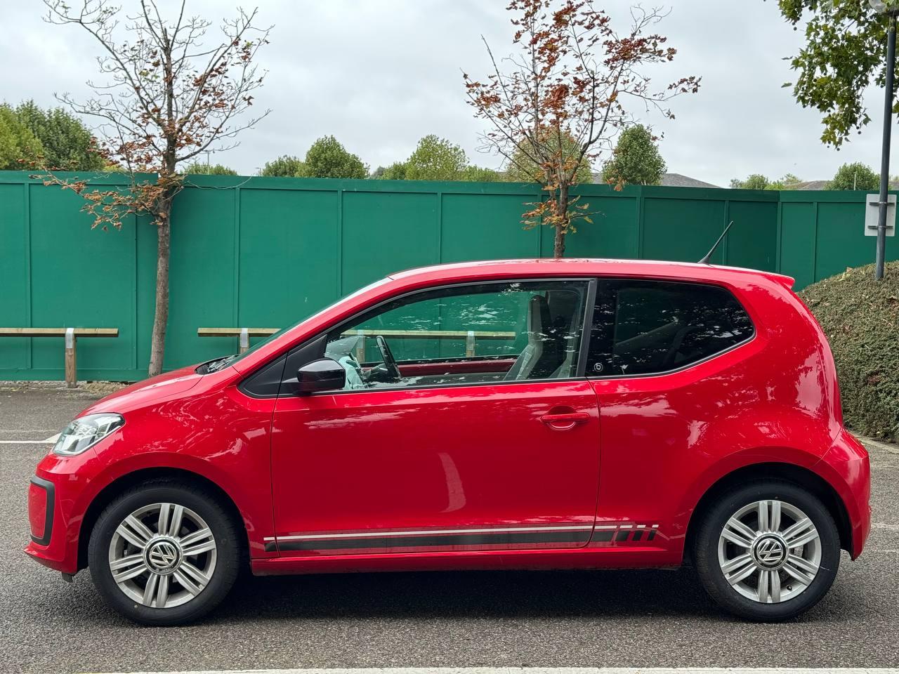 Volkswagen up! 1.0 up! beats Hatchback 3dr Petrol Manual Euro 6 (60 ps)