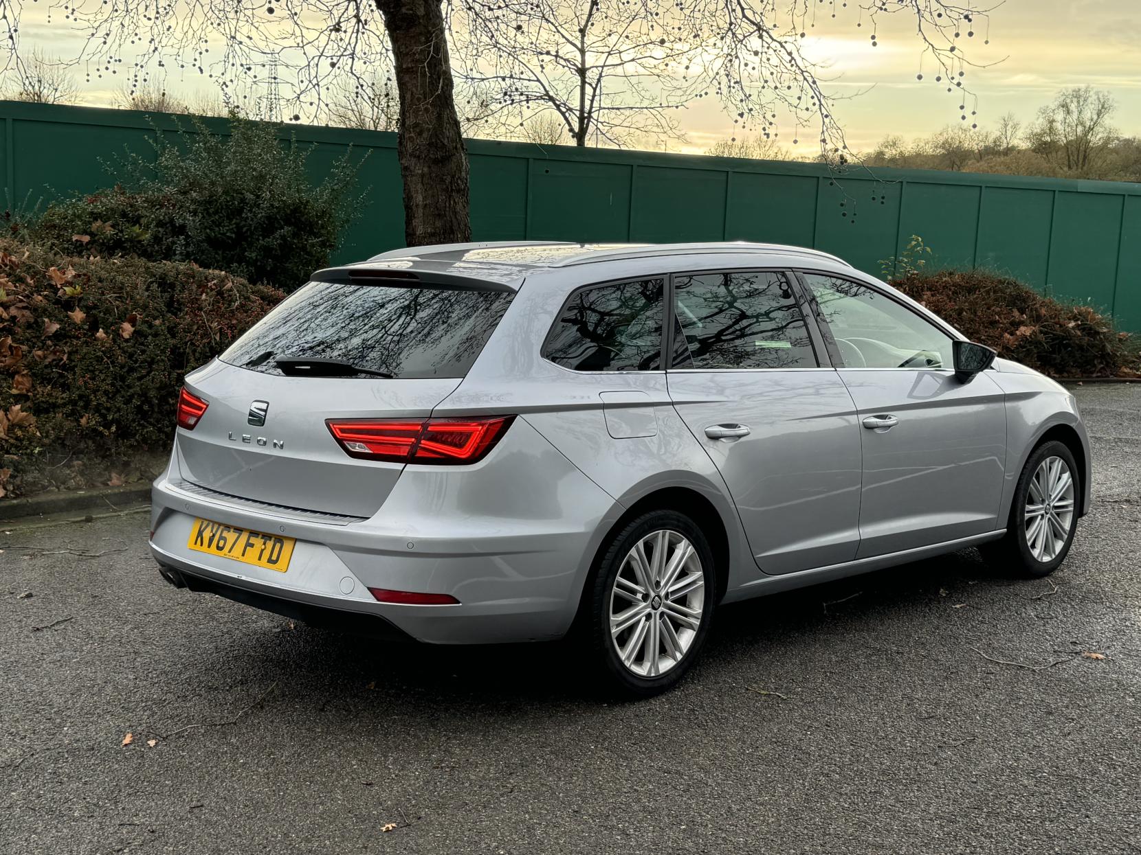 SEAT Leon 1.4 TSI XCELLENCE Technology ST 5dr Petrol Manual Euro 6 (s/s) (125 ps)