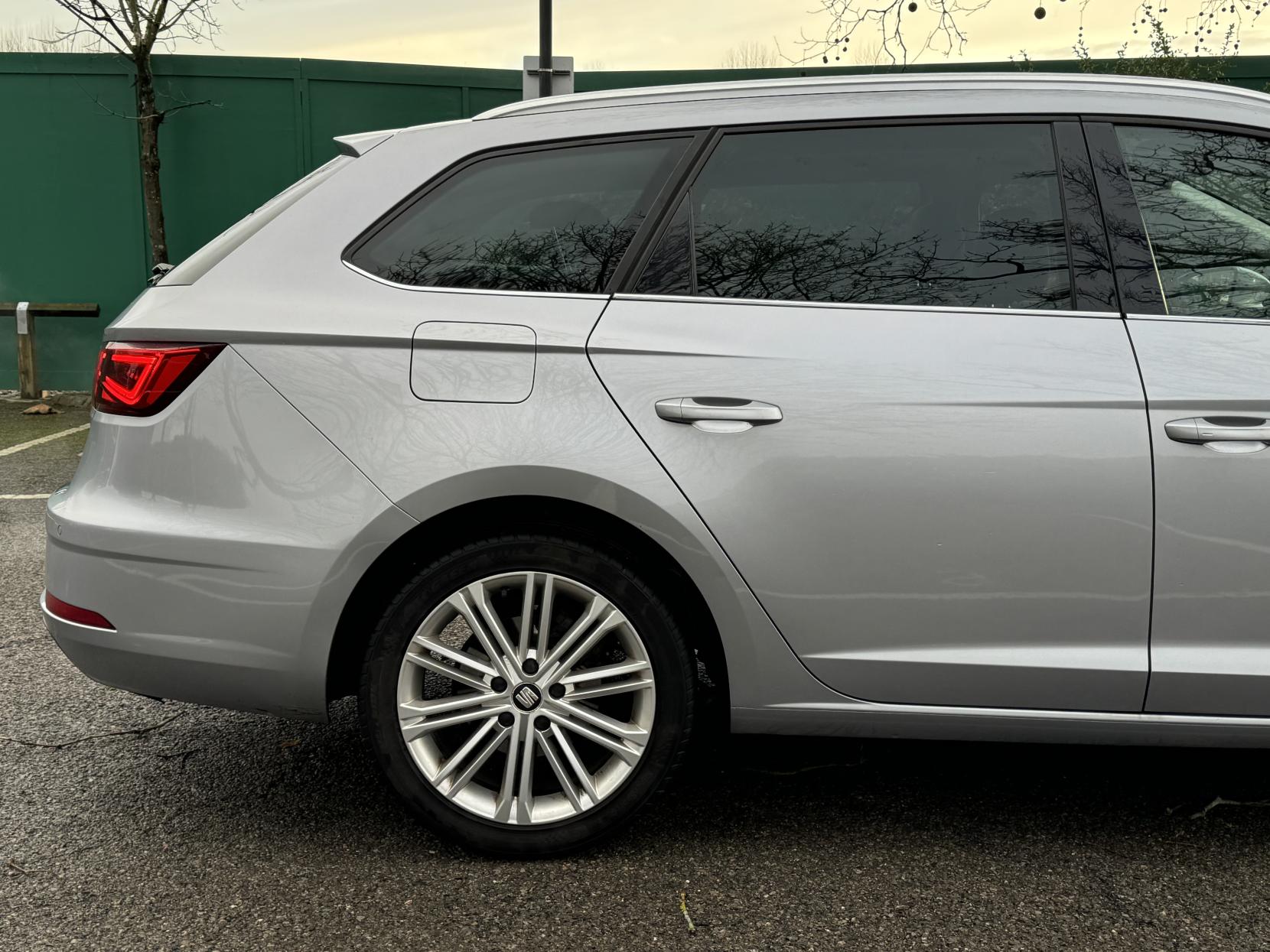 SEAT Leon 1.4 TSI XCELLENCE Technology ST 5dr Petrol Manual Euro 6 (s/s) (125 ps)