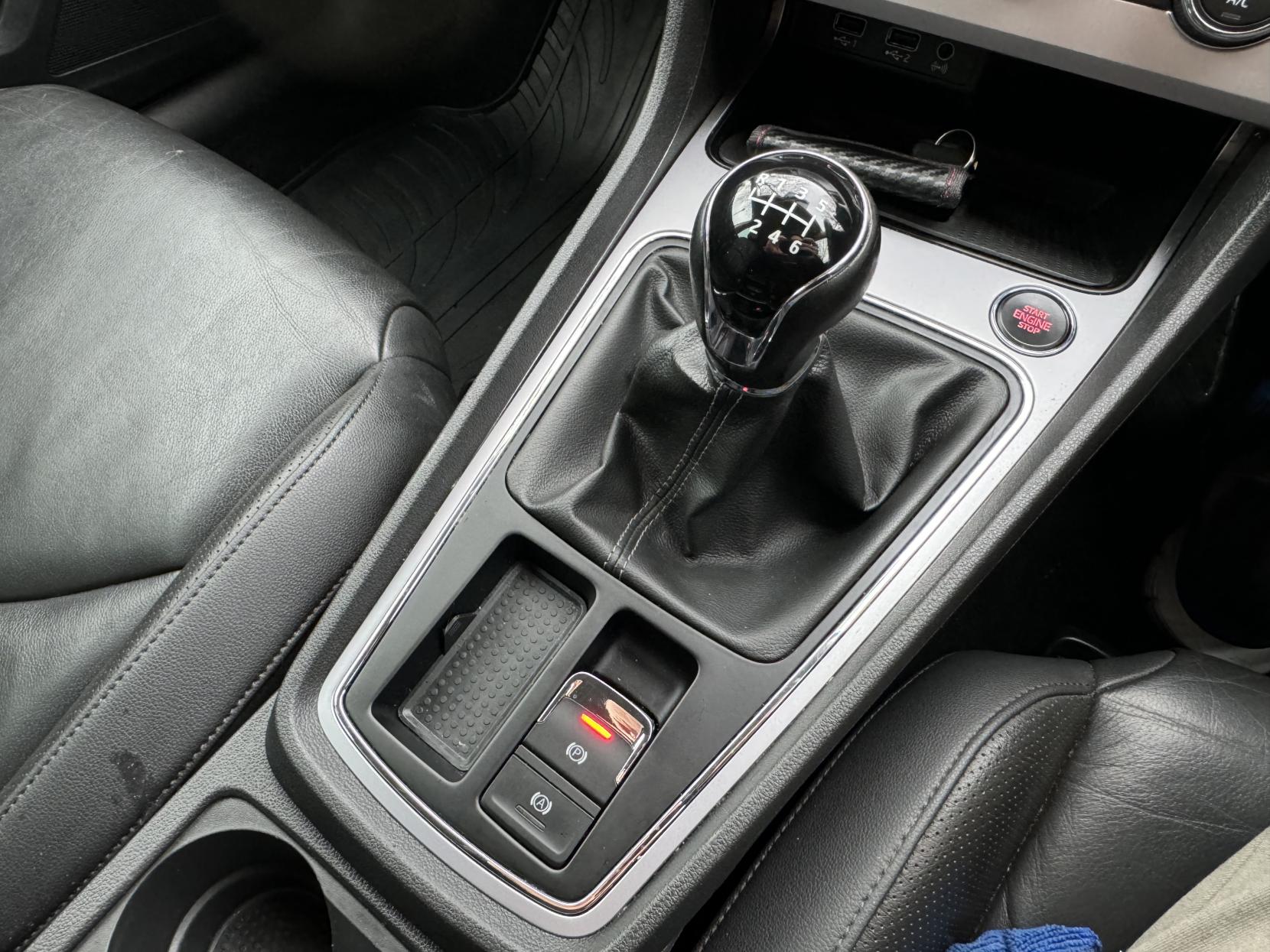 SEAT Leon 1.4 TSI XCELLENCE Technology ST 5dr Petrol Manual Euro 6 (s/s) (125 ps)