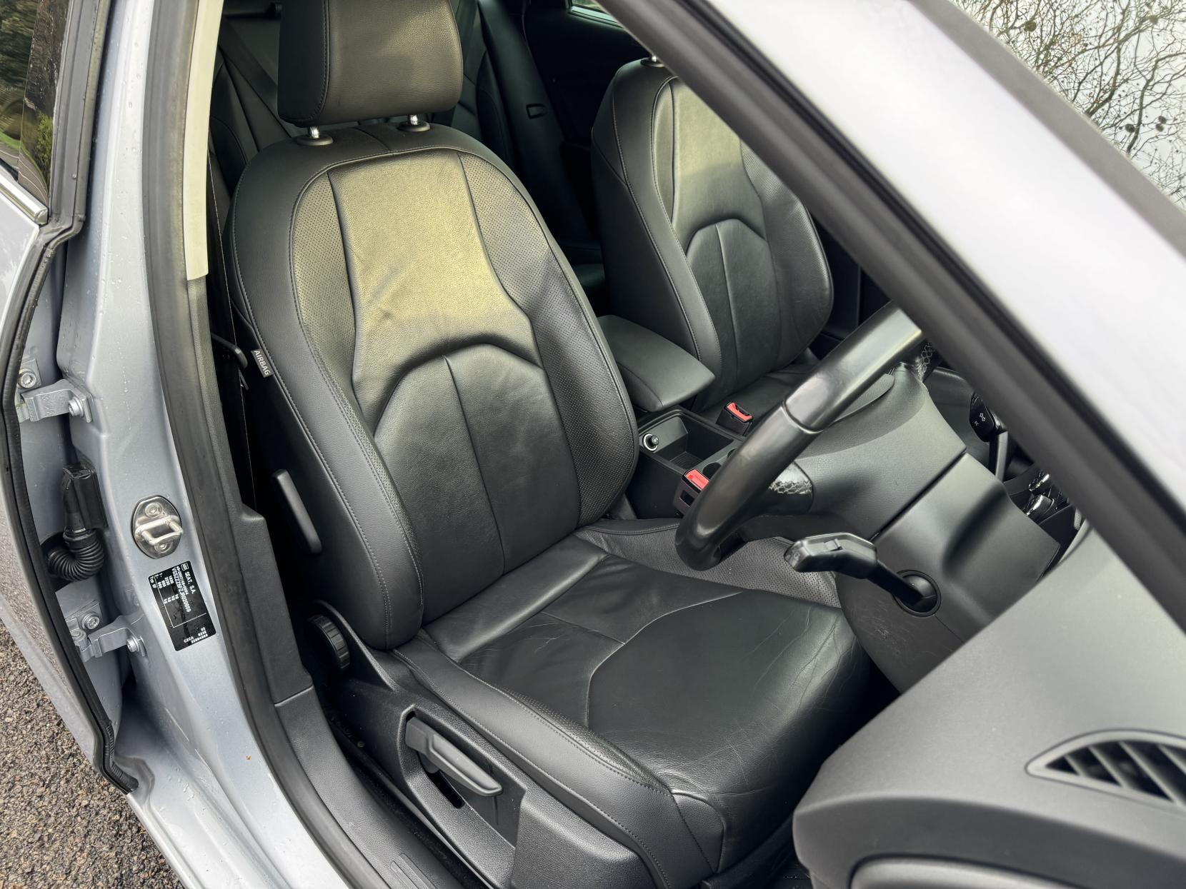 SEAT Leon 1.4 TSI XCELLENCE Technology ST 5dr Petrol Manual Euro 6 (s/s) (125 ps)