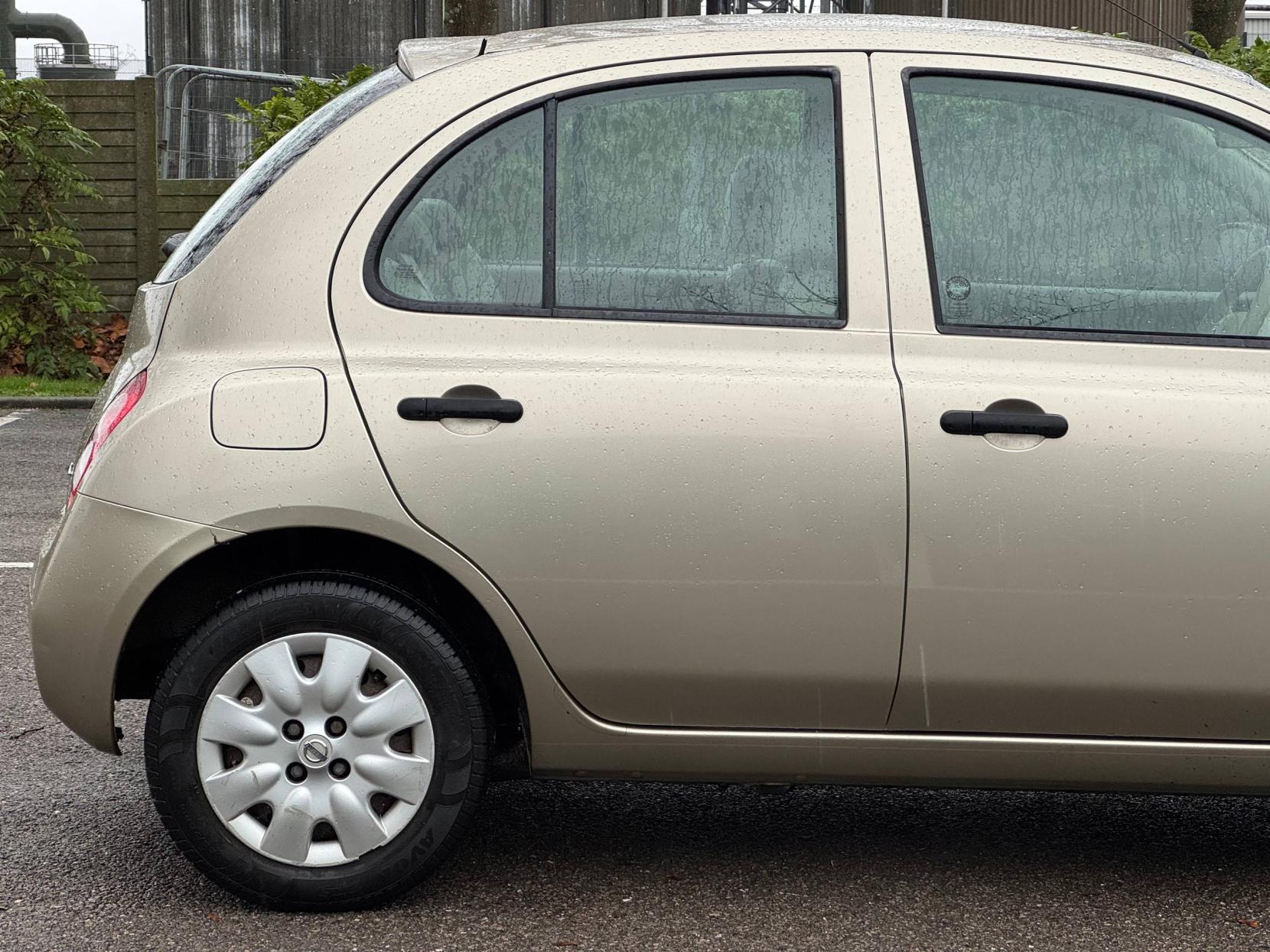 Nissan Micra 1.2 16v S Hatchback 5dr Petrol Manual (143 g/km, 79 bhp)